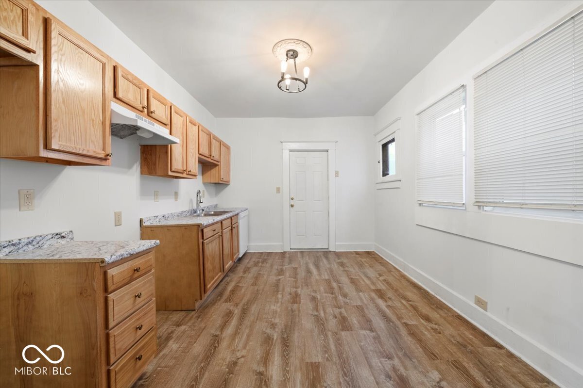 3554 N Illinois Street