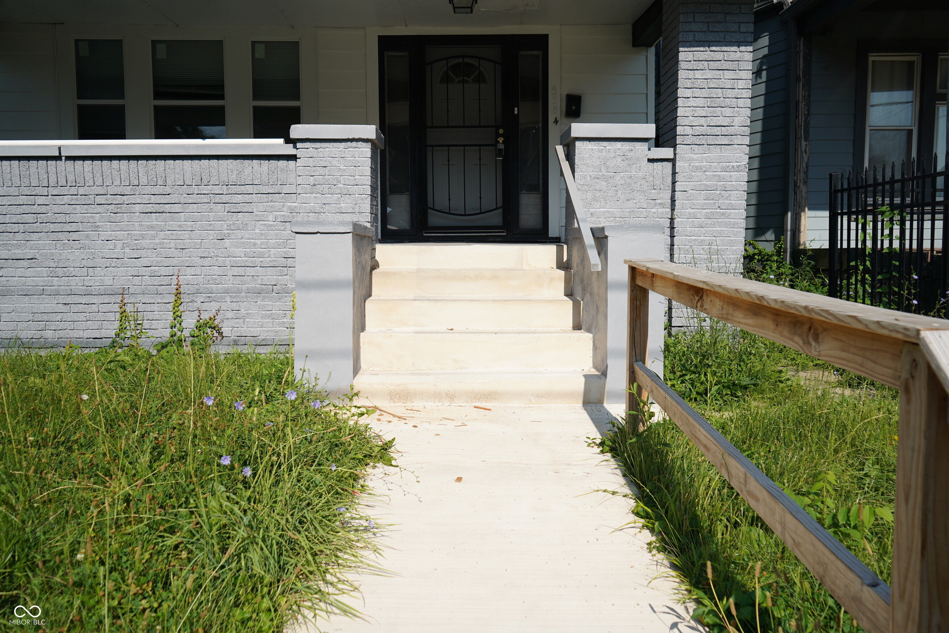 3554 N Illinois Street