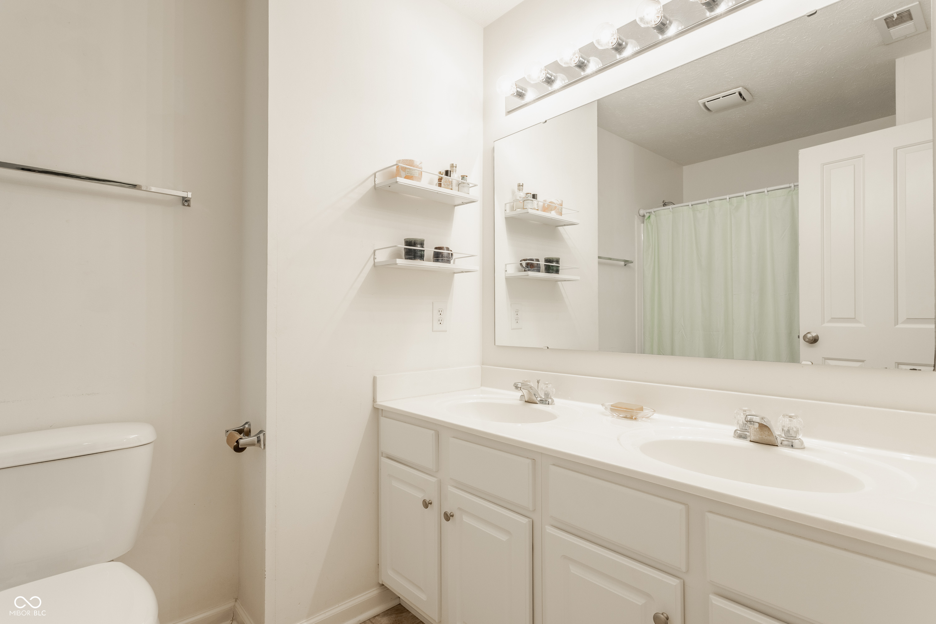 10122 Sedgehill Drive