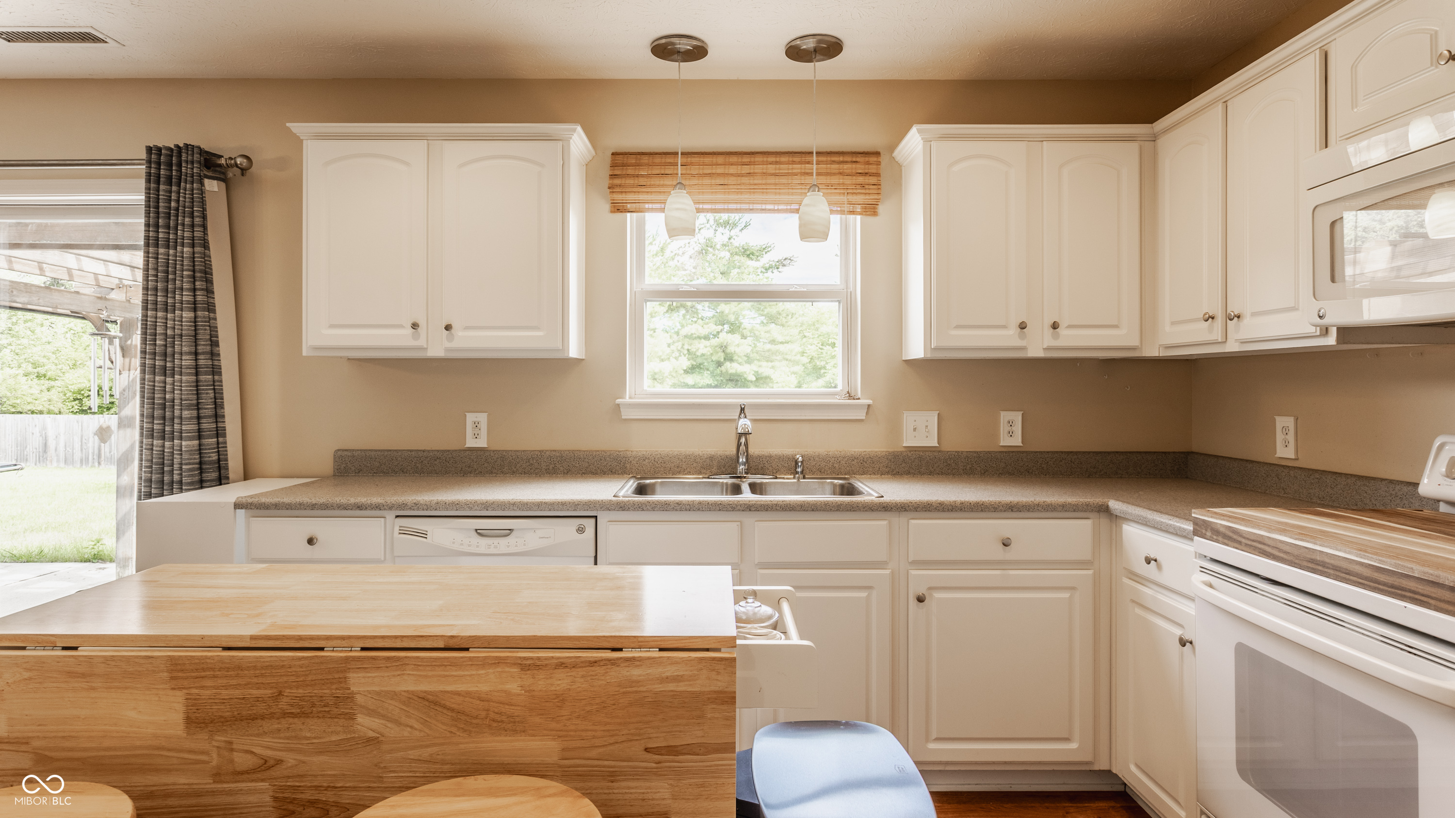 10122 Sedgehill Drive