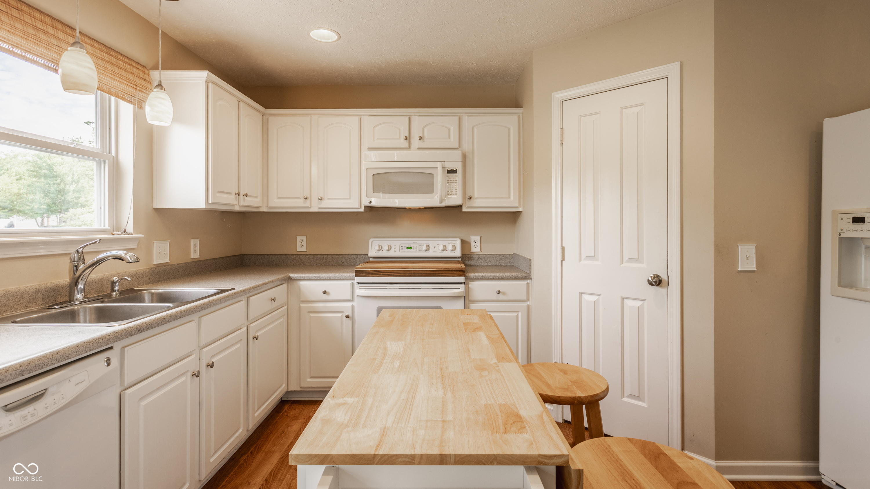 10122 Sedgehill Drive