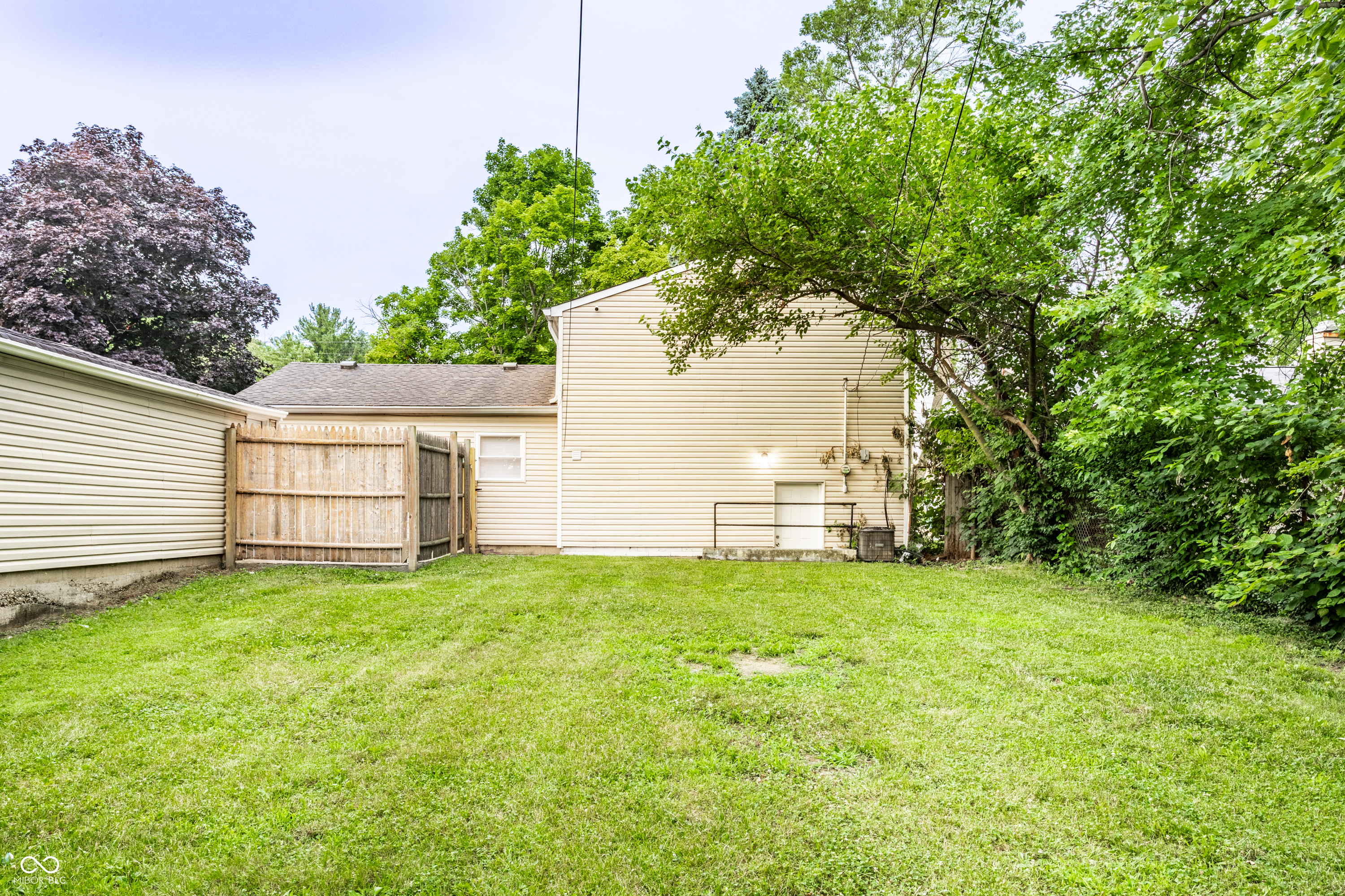3613 Moller Road