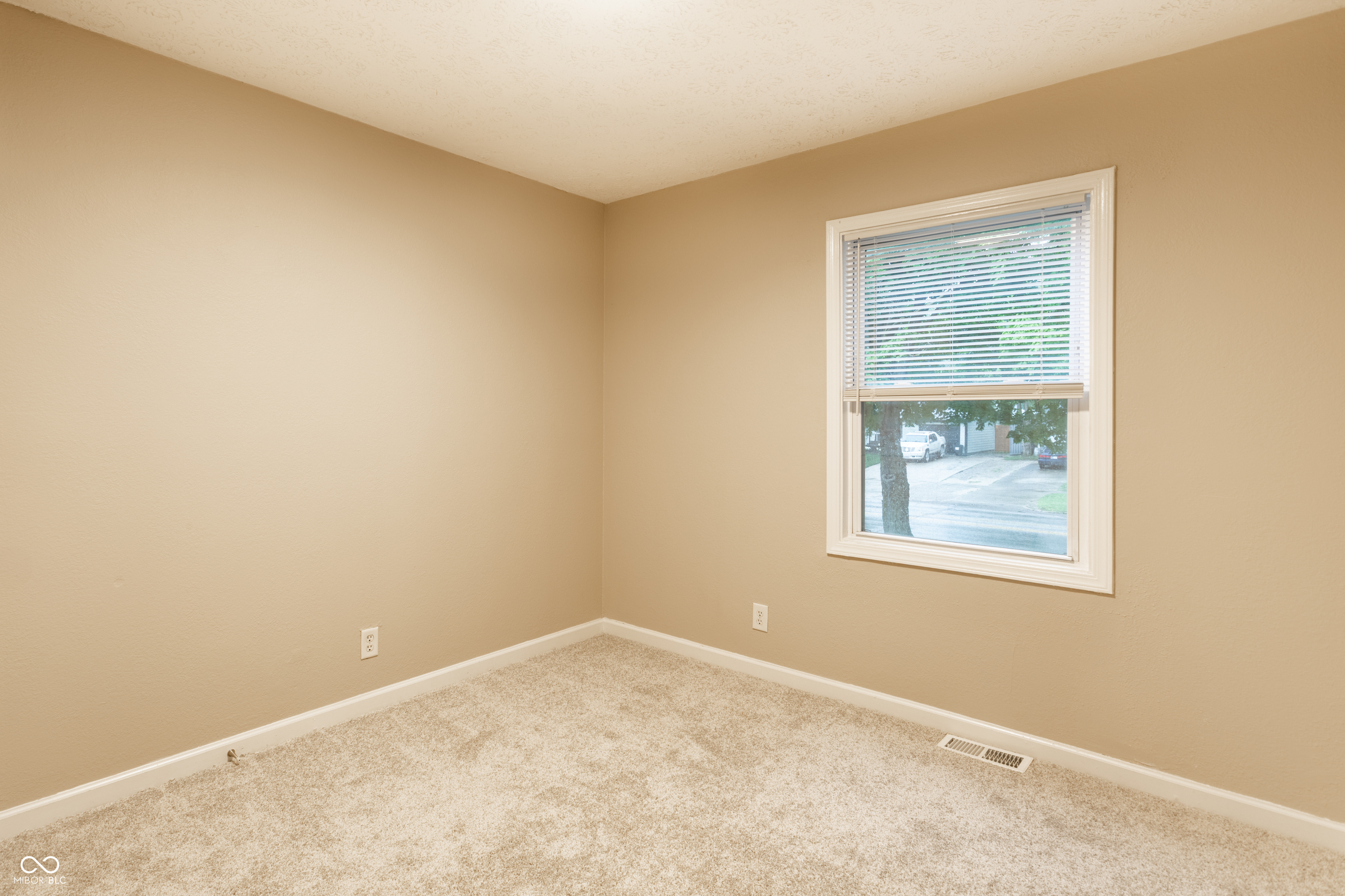 3613 Moller Road