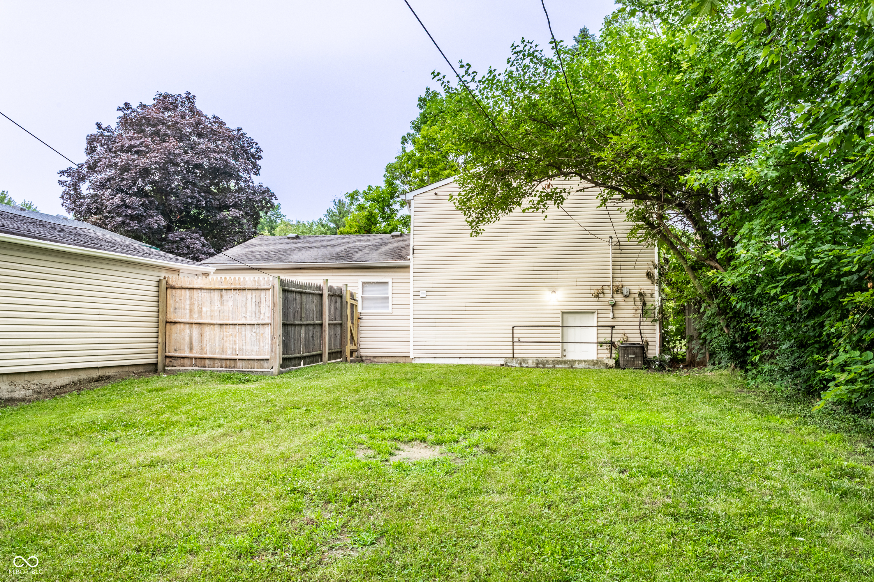 3613 Moller Road