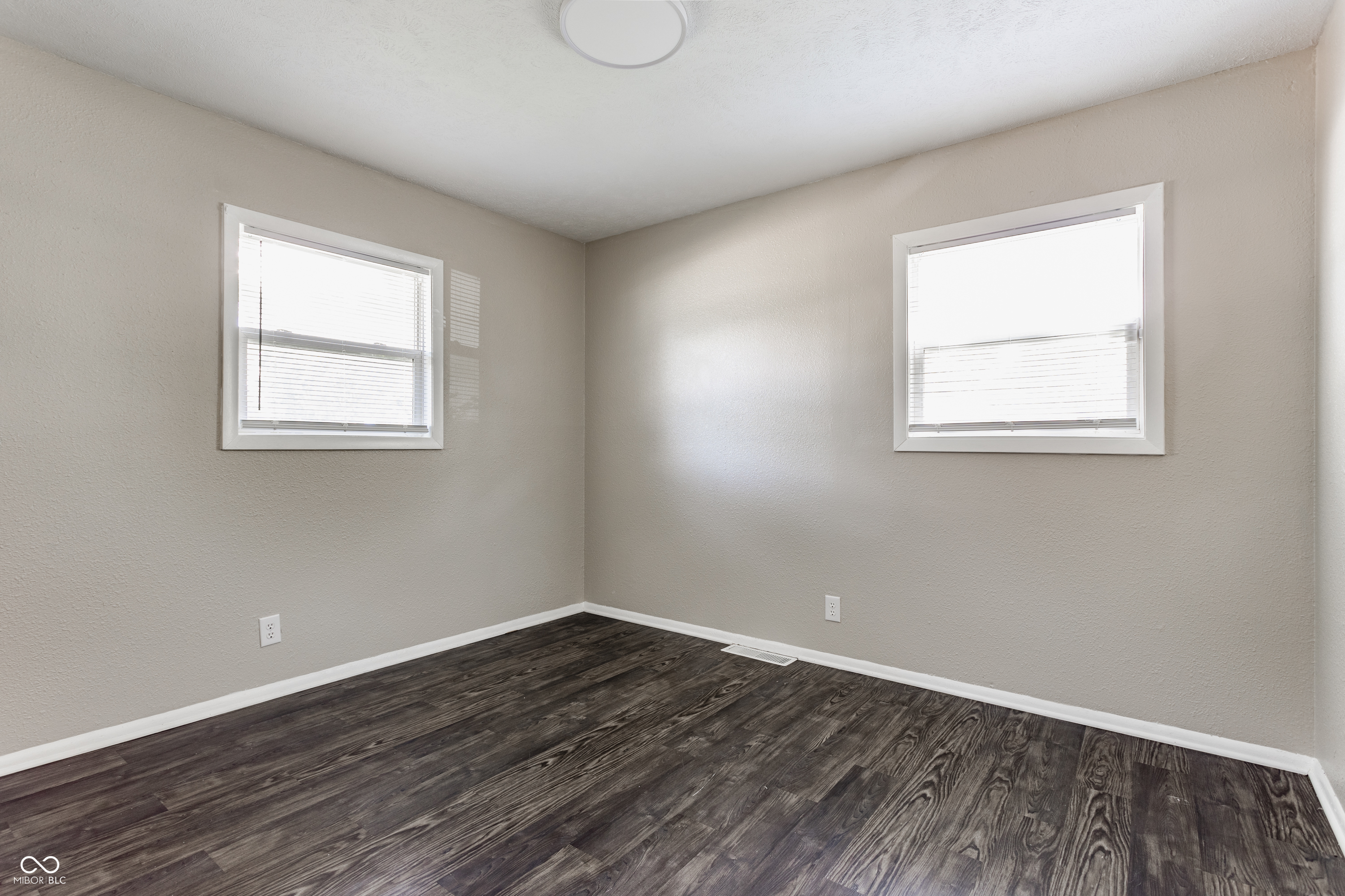 4880 N Katherine Drive