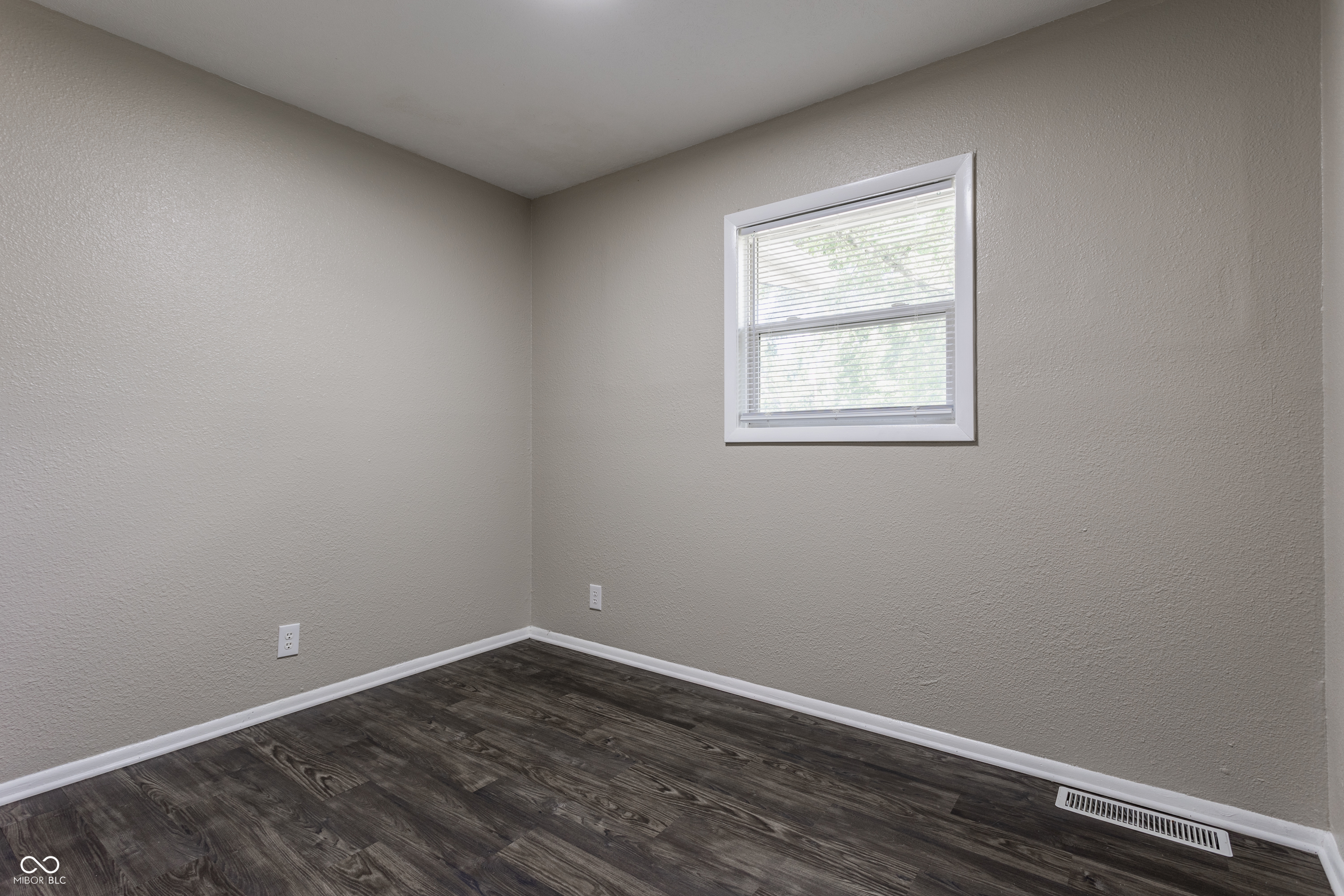 4880 N Katherine Drive