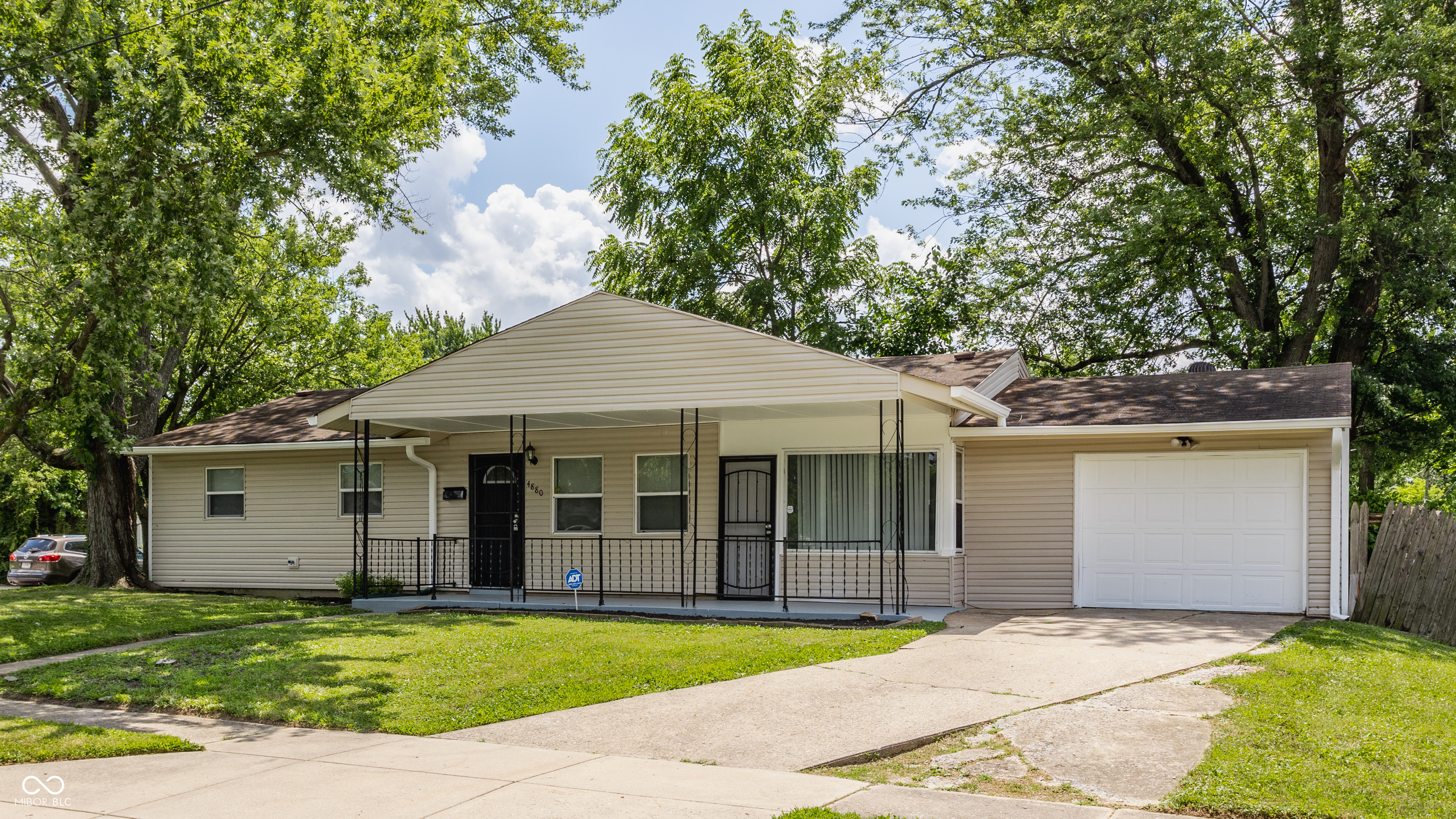 4880 N Katherine Drive