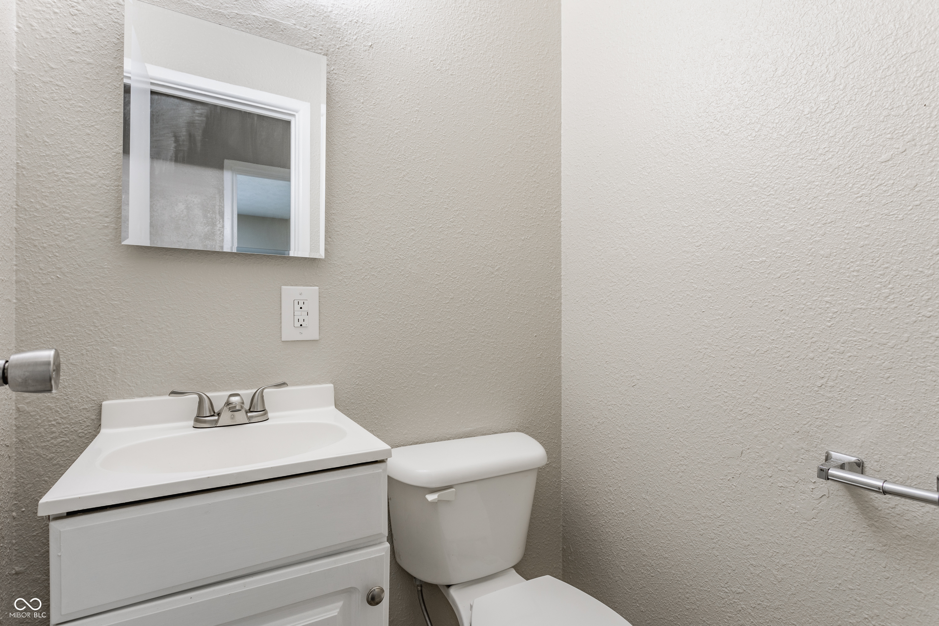 4880 N Katherine Drive