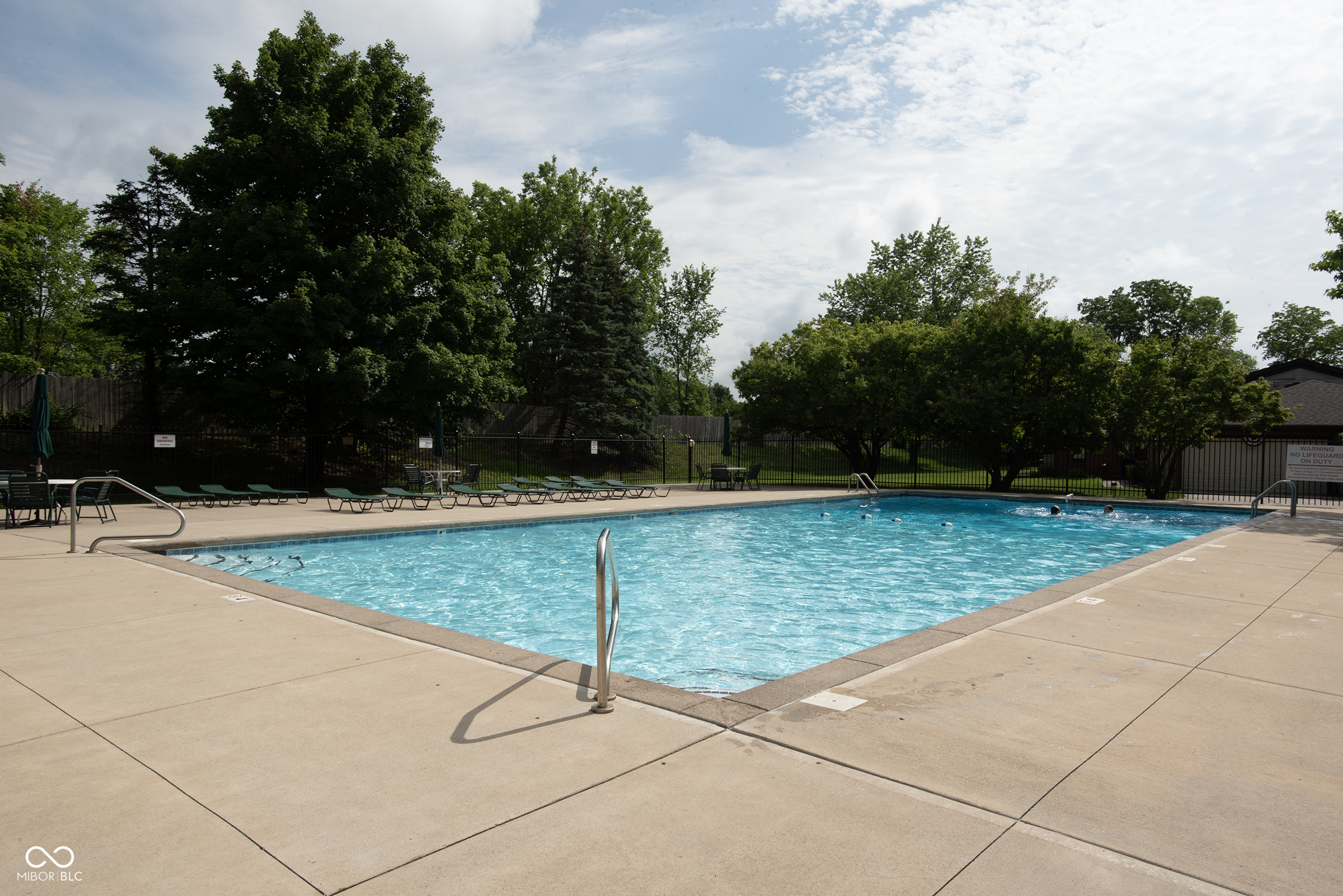 2263 Golden Oaks N