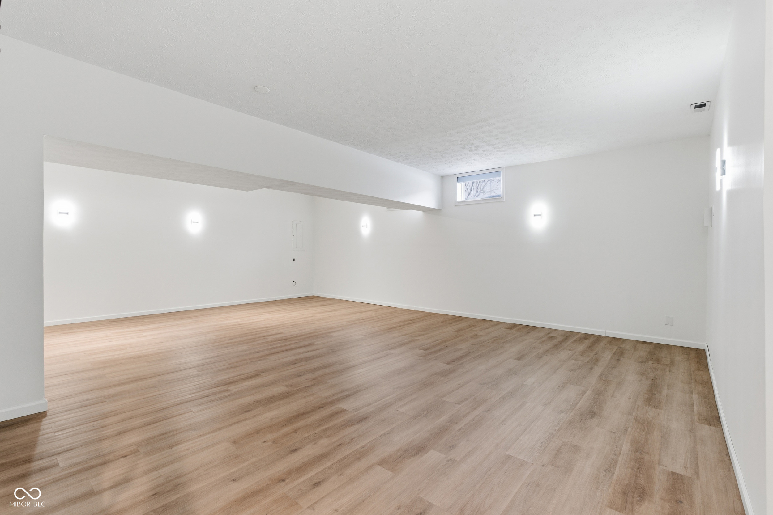 11845 Discovery Circle