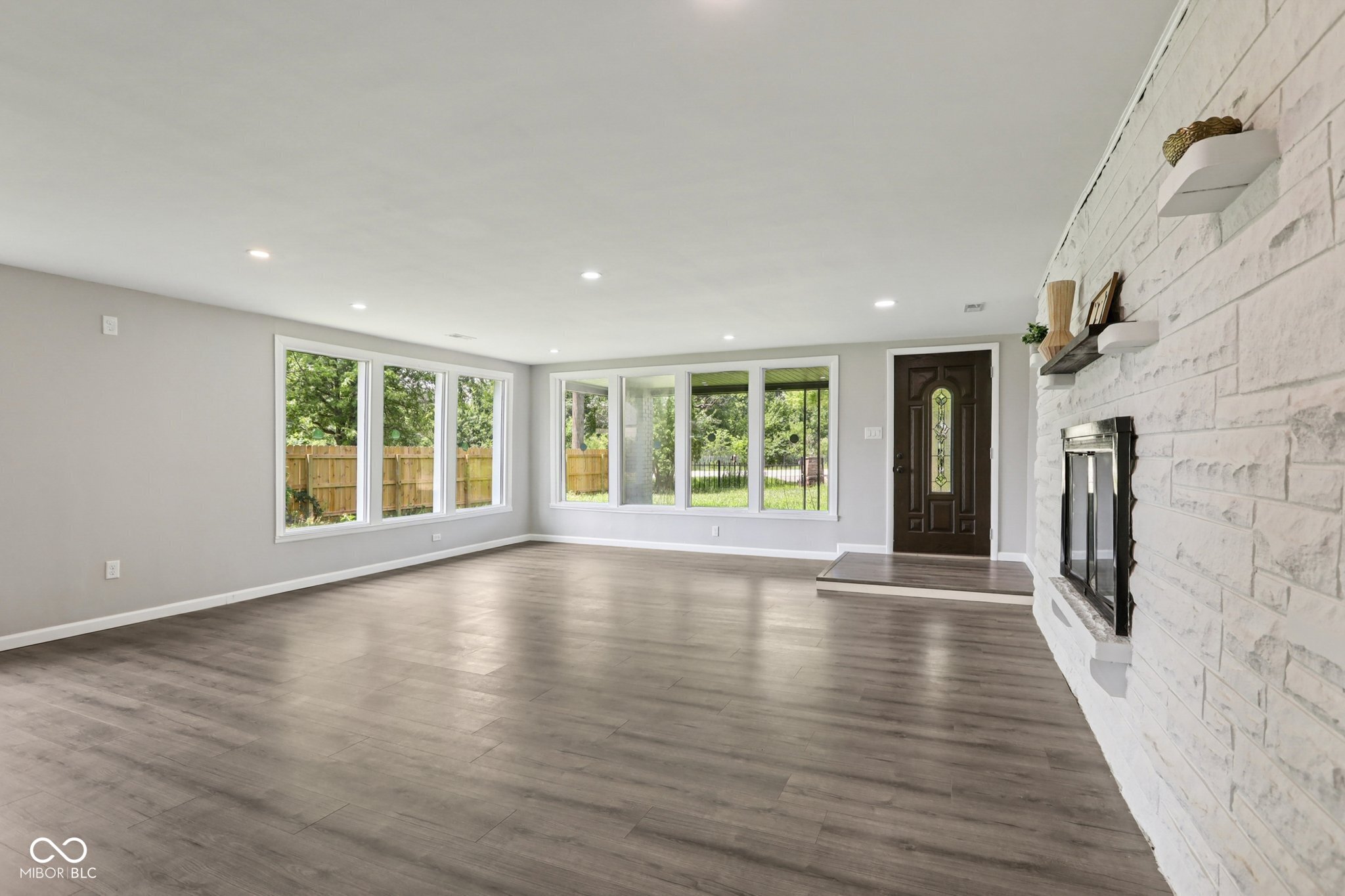 6233 Lafayette Road