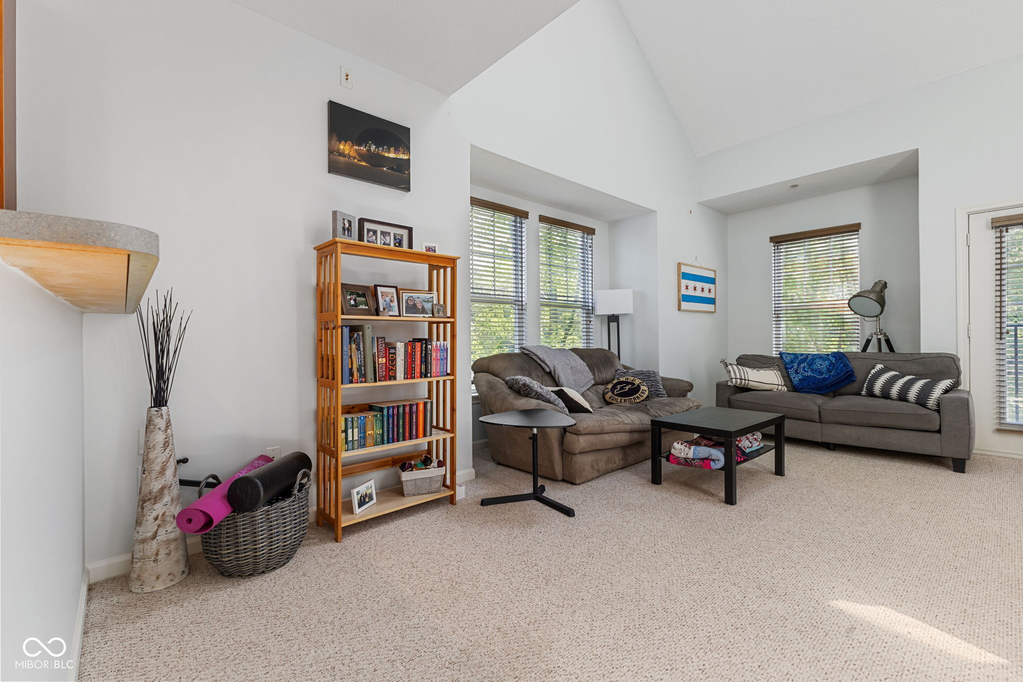 6633 Reserve Drive
