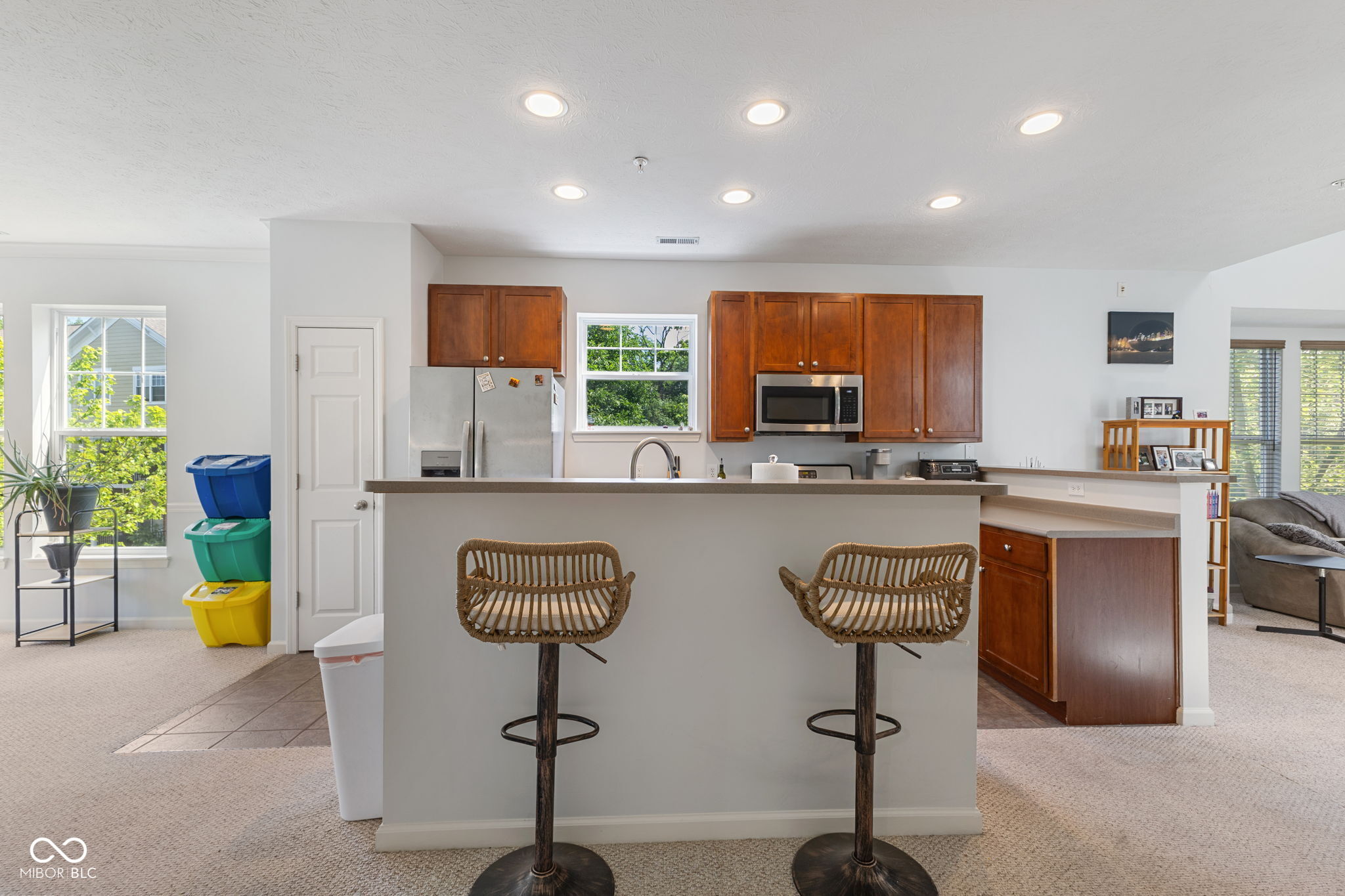 6633 Reserve Drive