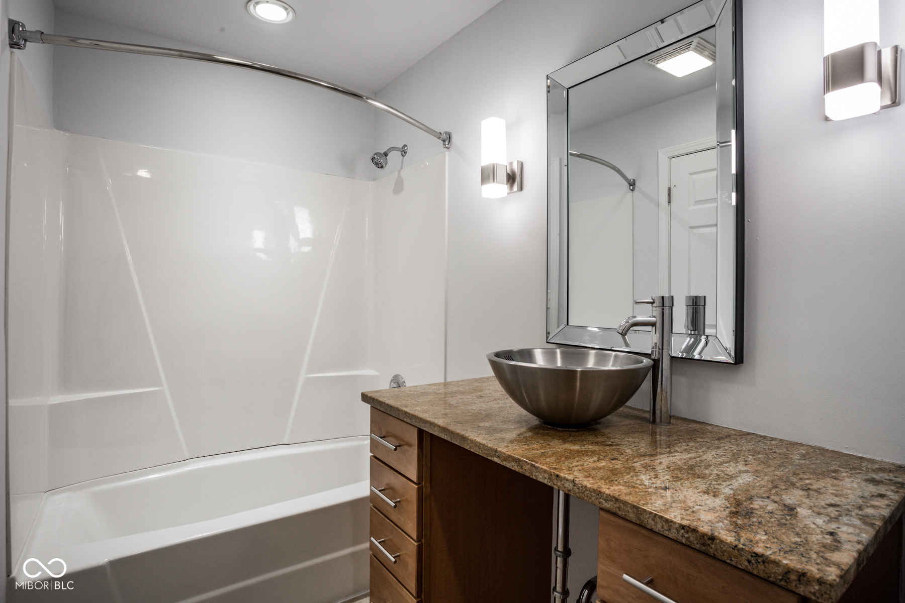611 N Park Avenue Unit: 401