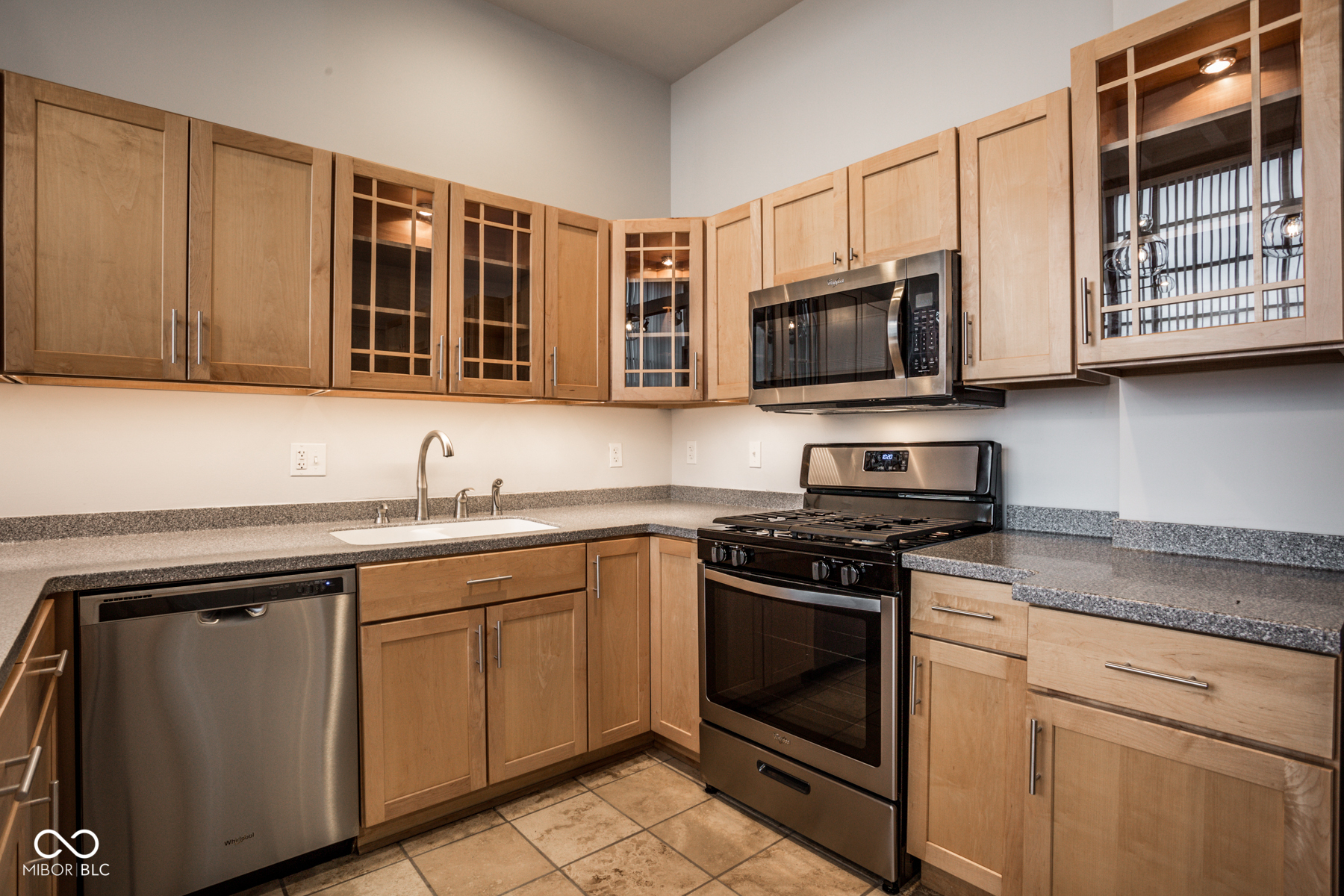 611 N Park Avenue Unit: 401