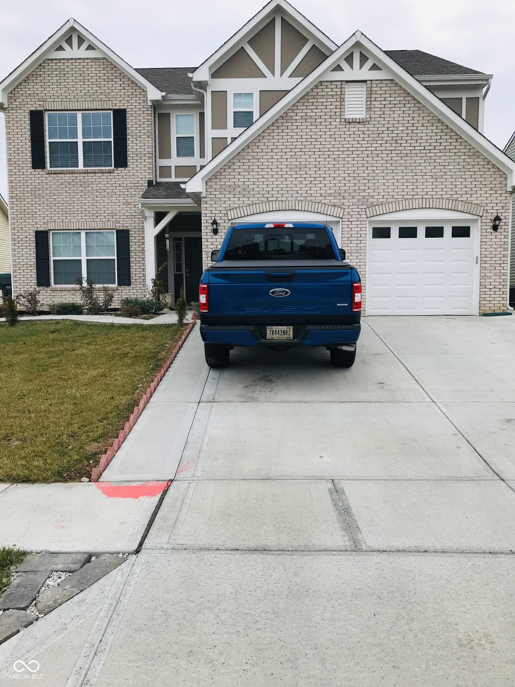 822 Blue Ash Trail