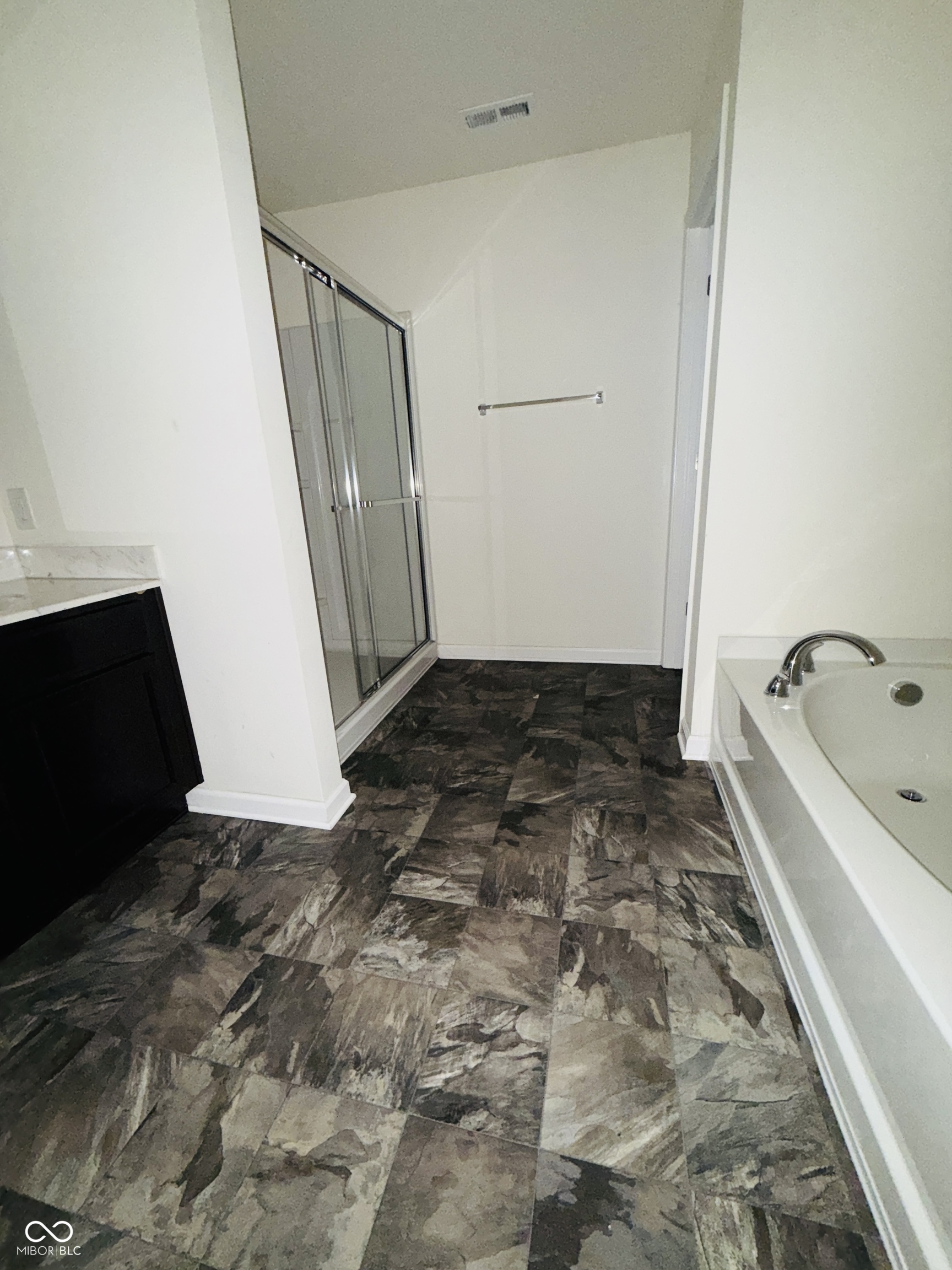 822 Blue Ash Trail