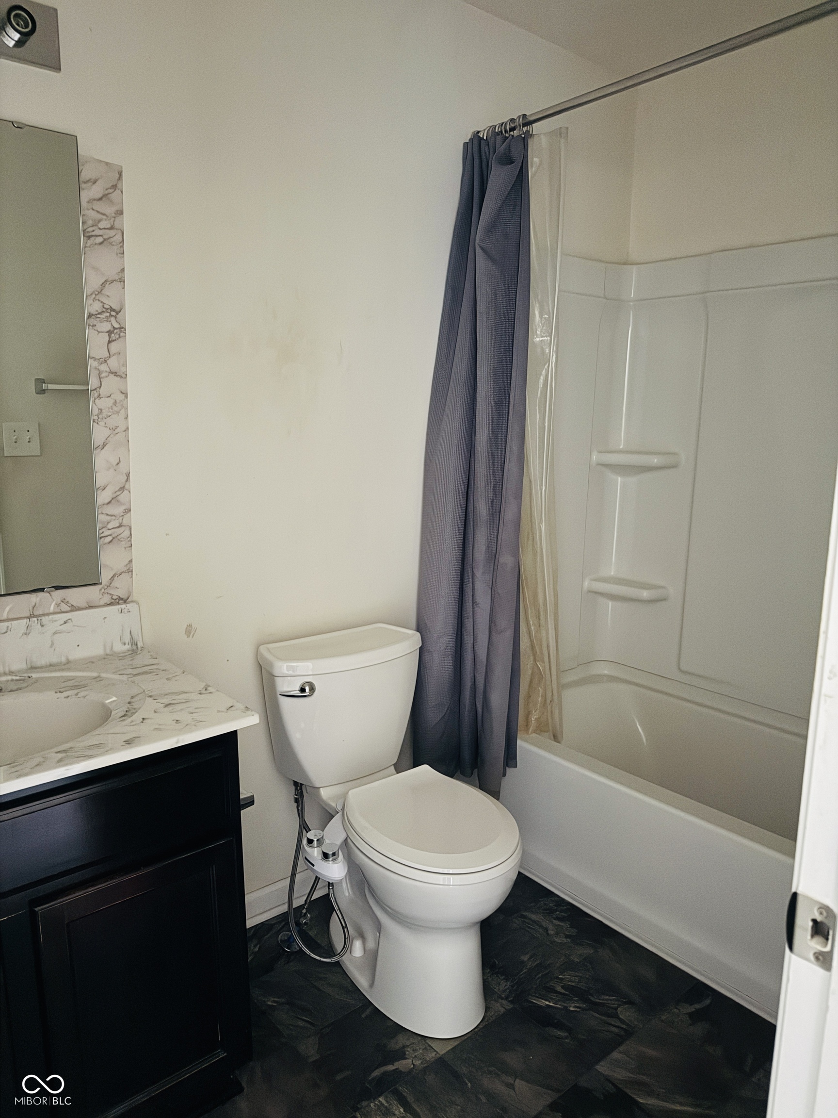 822 Blue Ash Trail