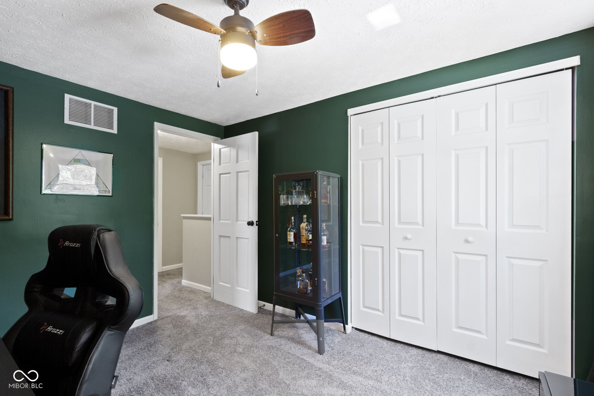 706 Shady Creek Drive