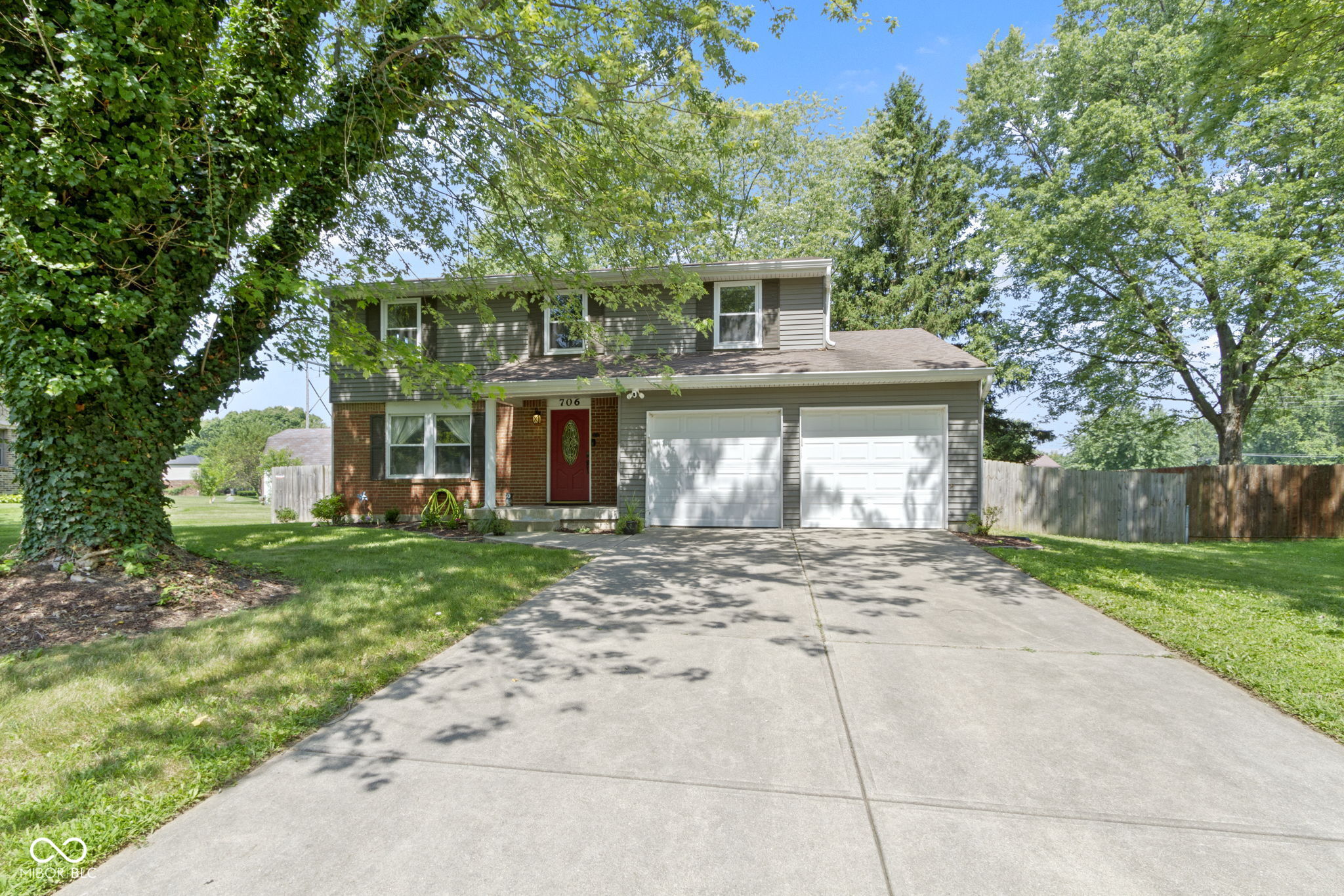 706 Shady Creek Drive