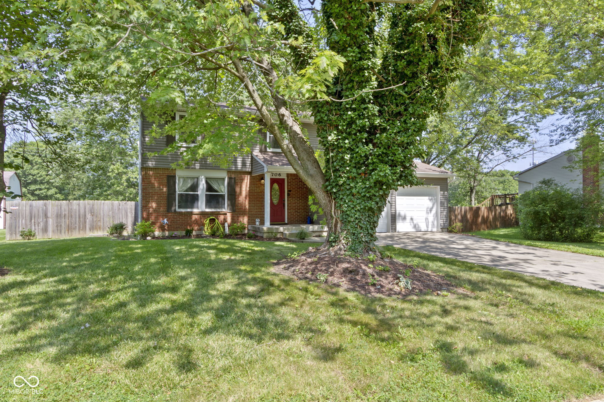 706 Shady Creek Drive