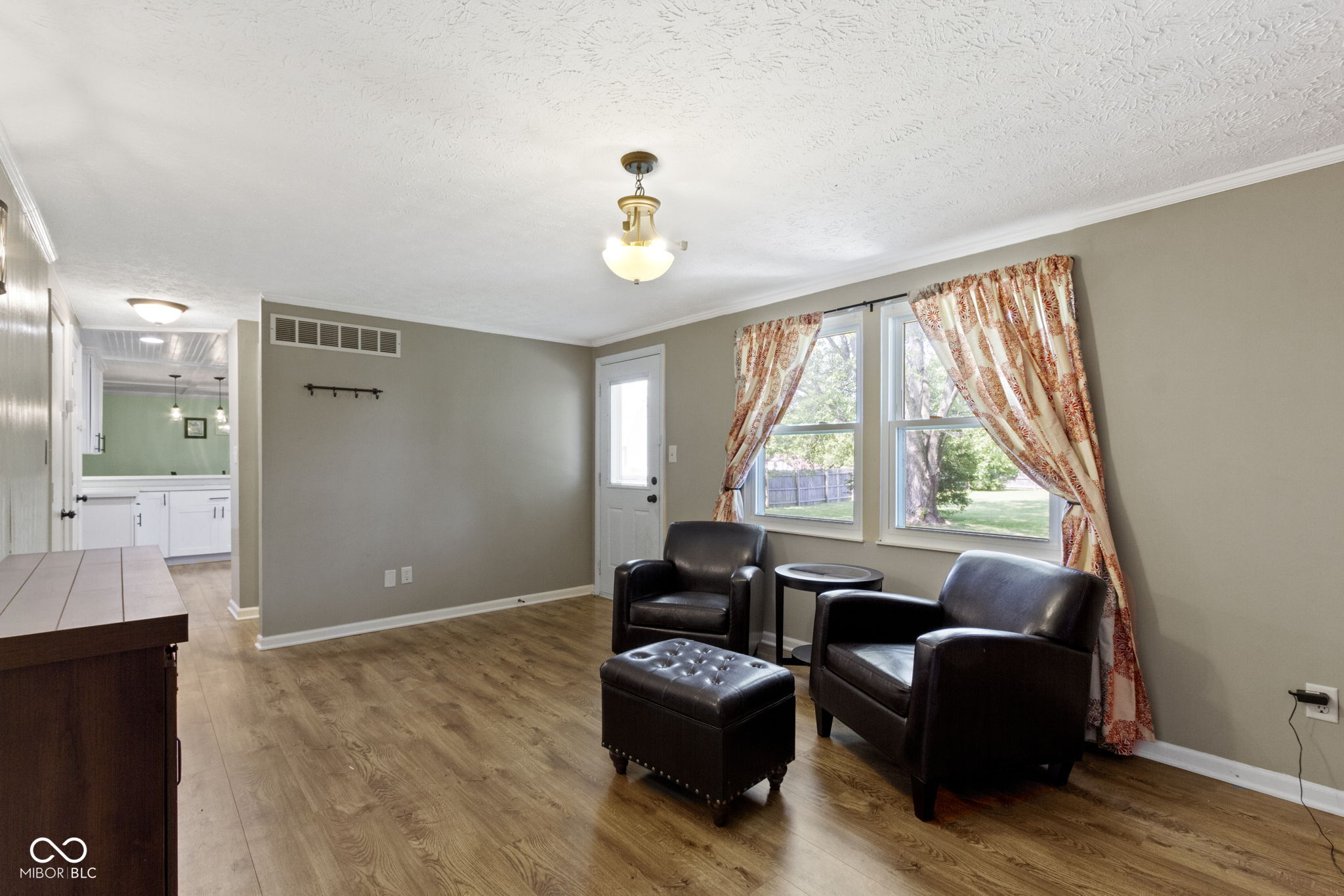 706 Shady Creek Drive
