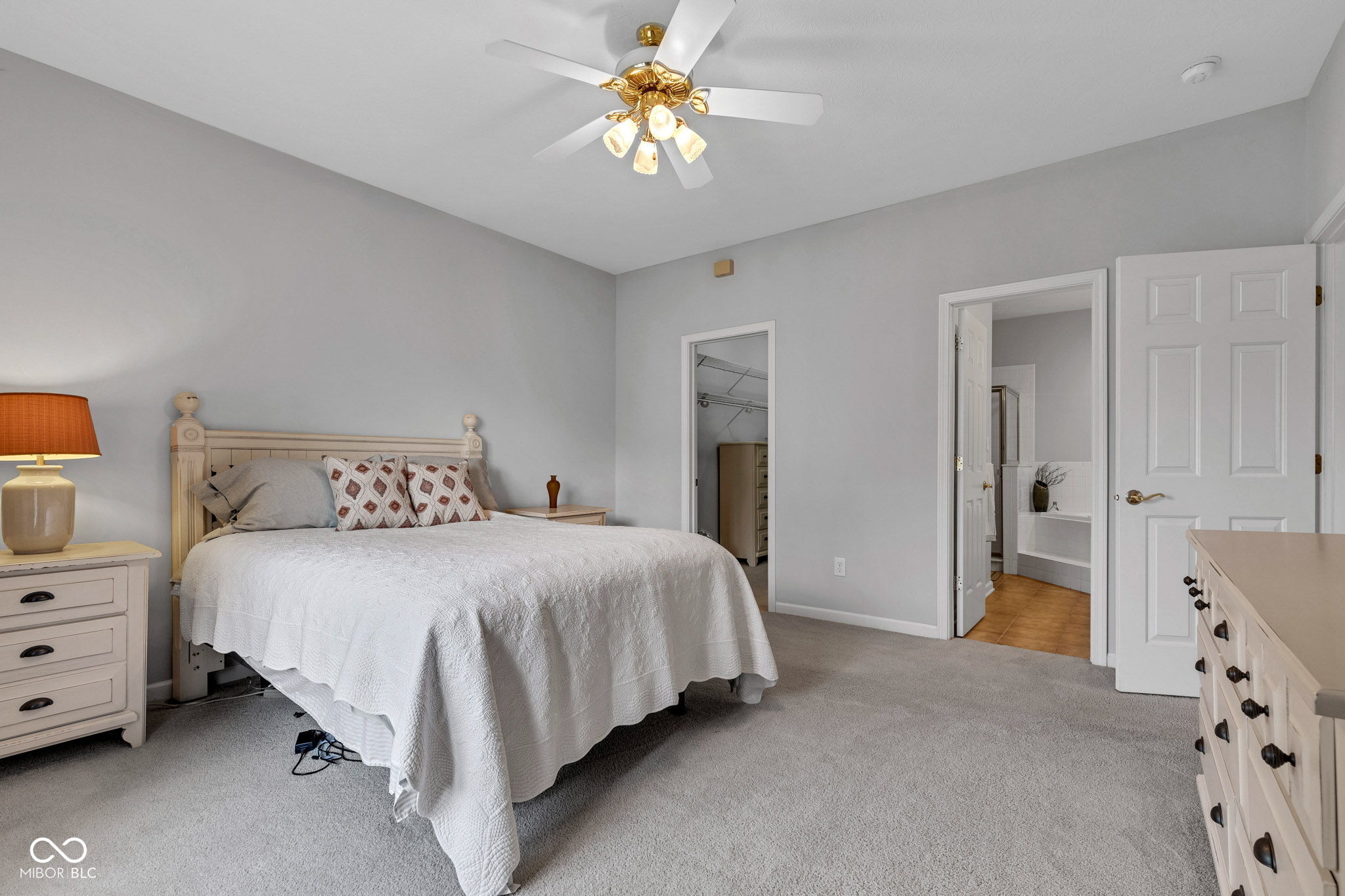 5809 Spruce Knoll Court