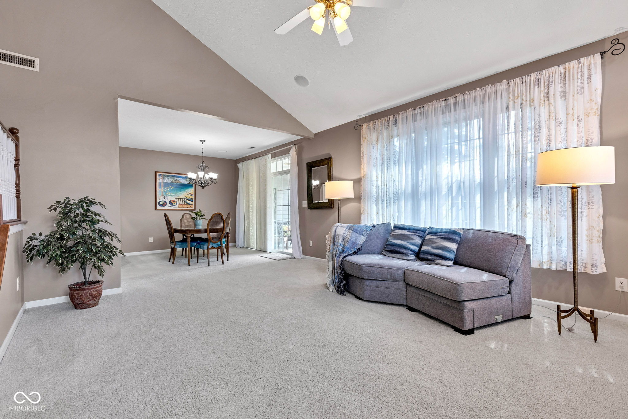 5809 Spruce Knoll Court