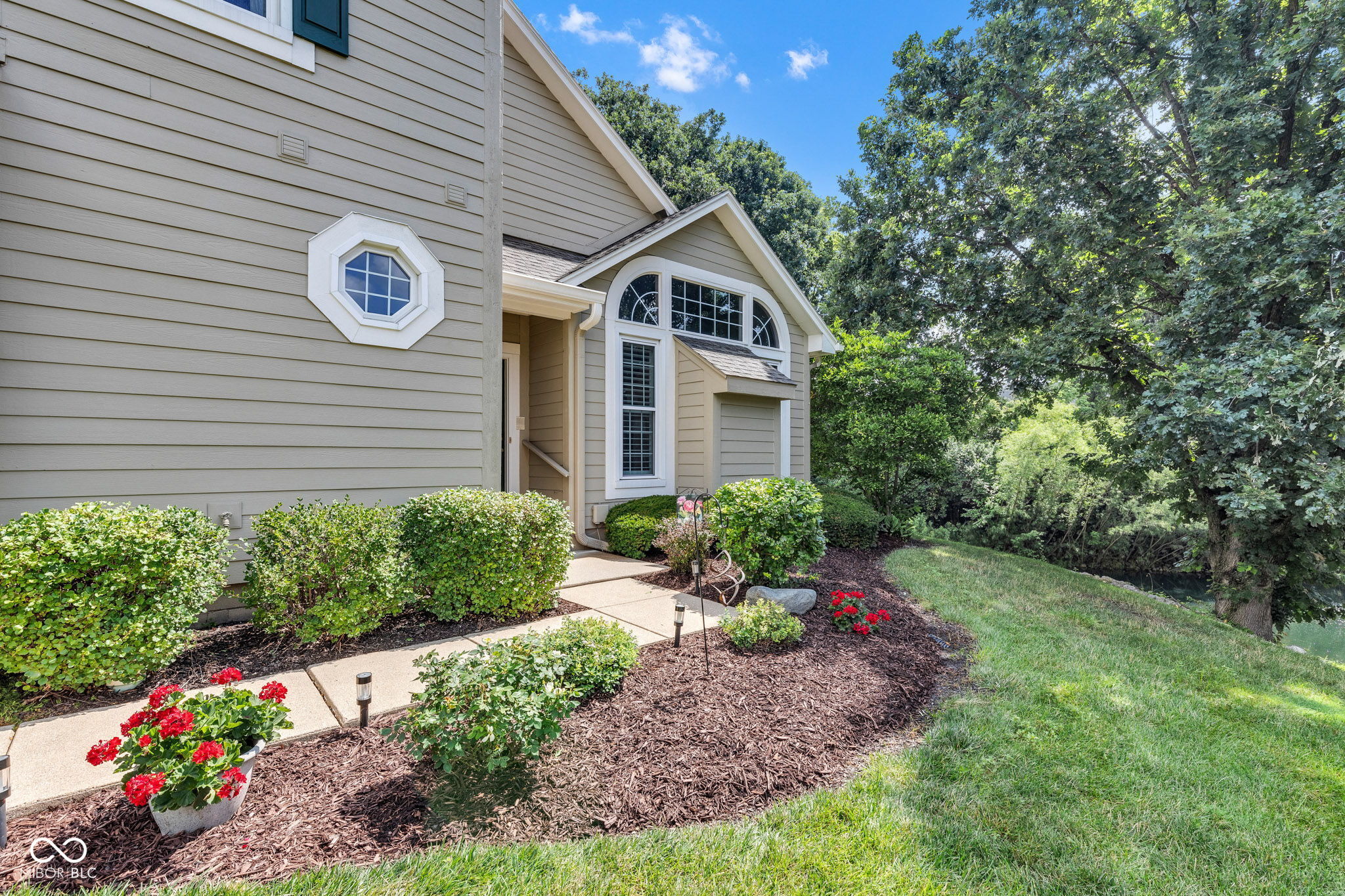 5809 Spruce Knoll Court