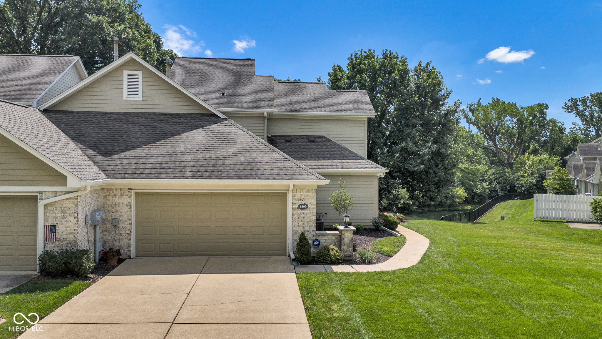5809 Spruce Knoll Court