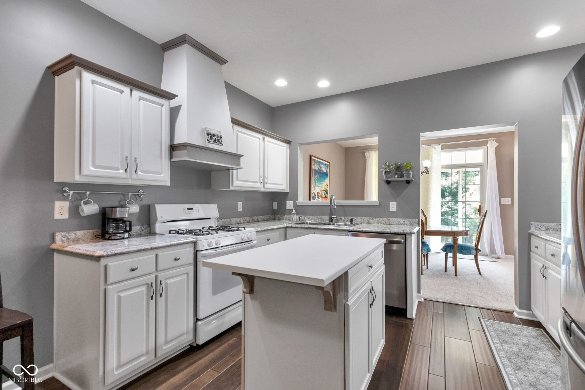 5809 Spruce Knoll Court