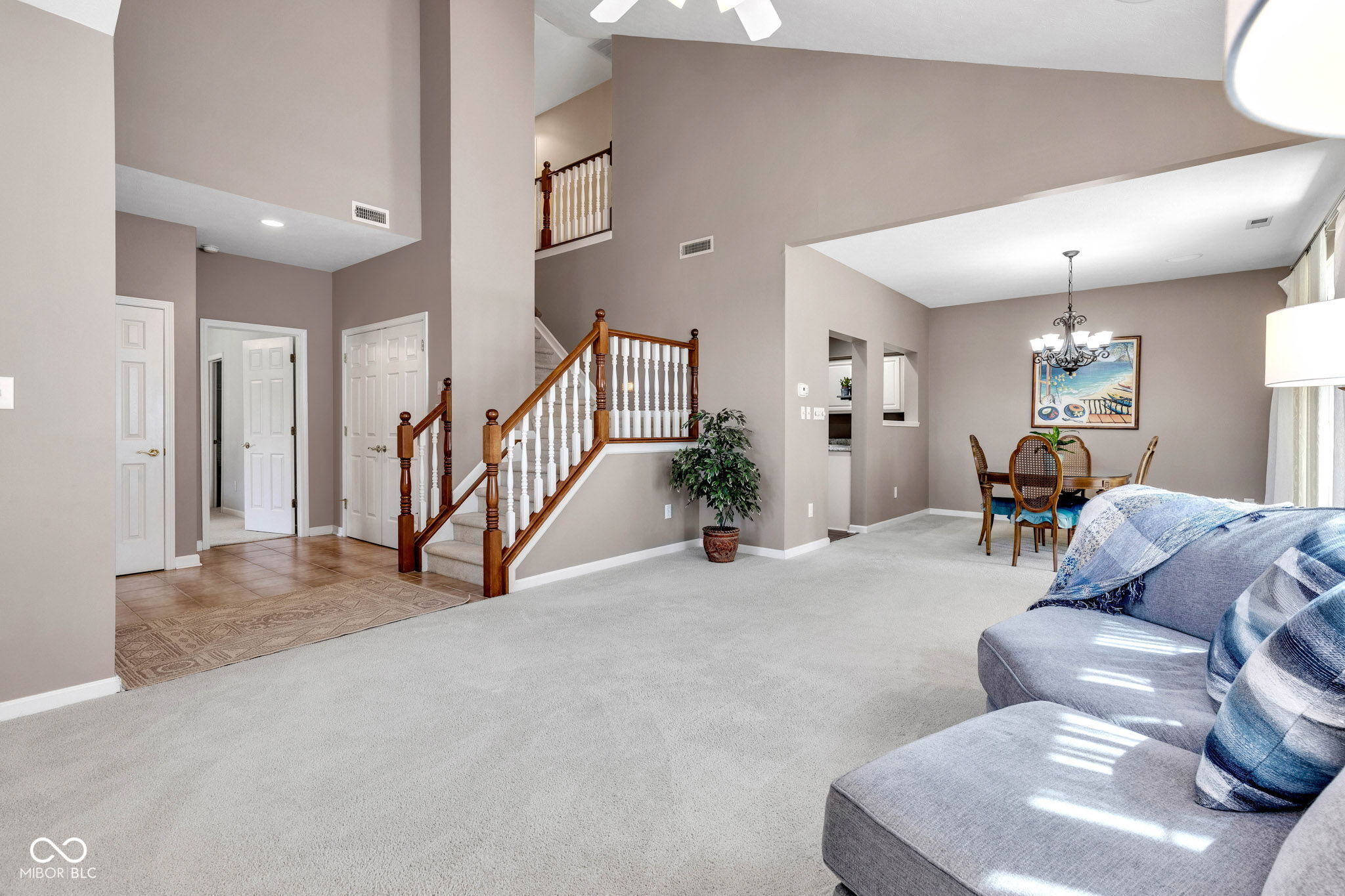 5809 Spruce Knoll Court