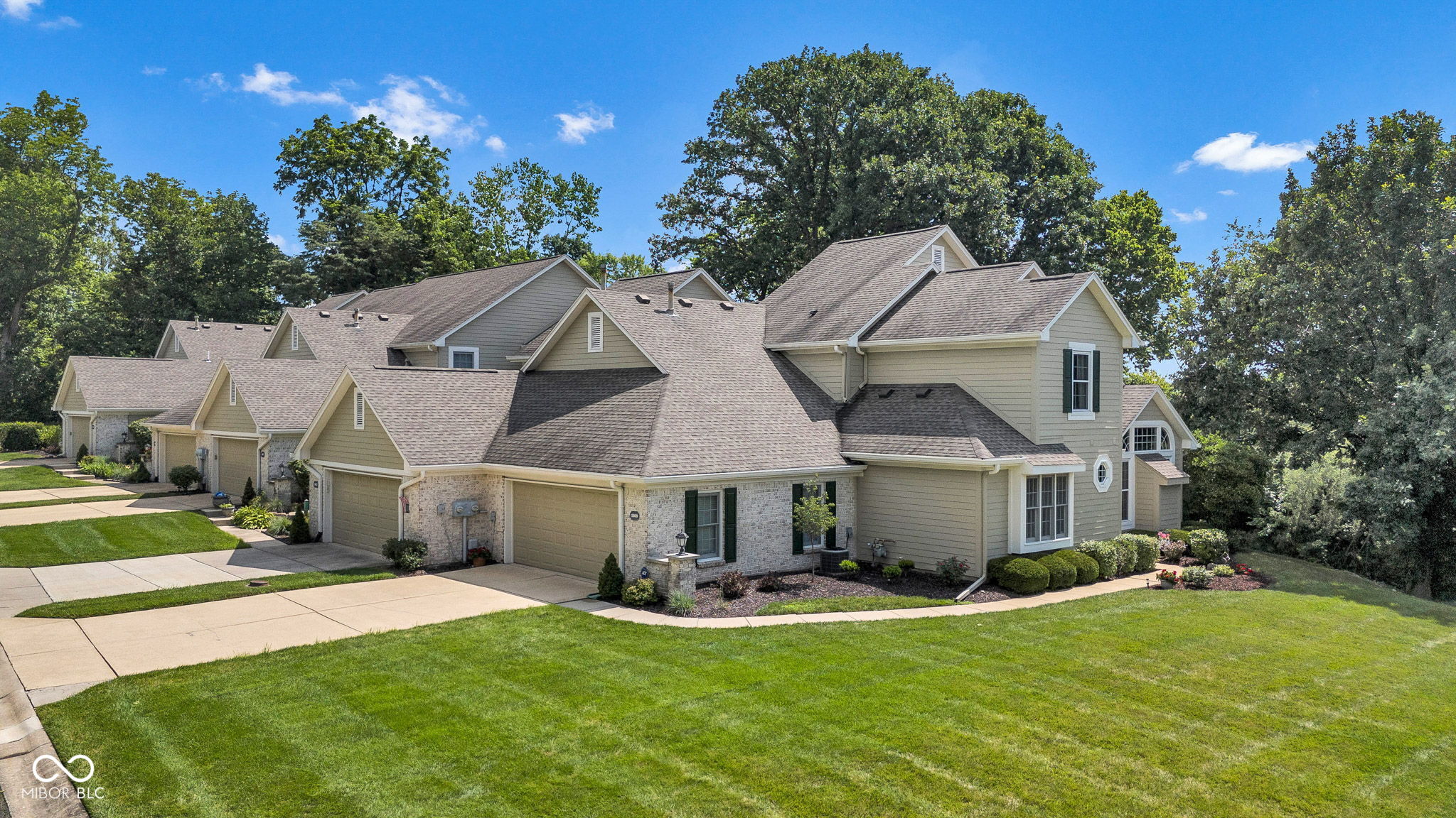 5809 Spruce Knoll Court
