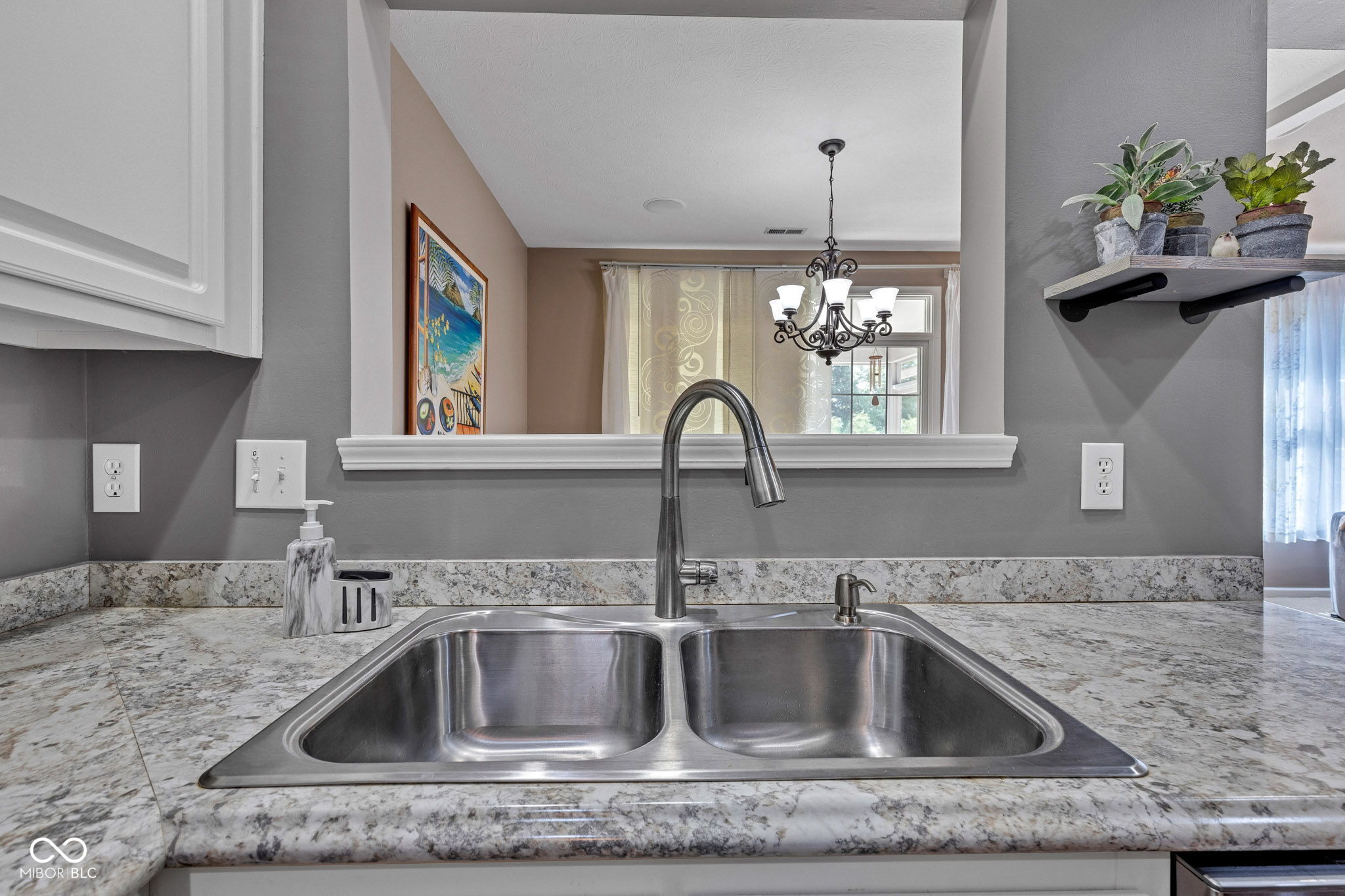 5809 Spruce Knoll Court
