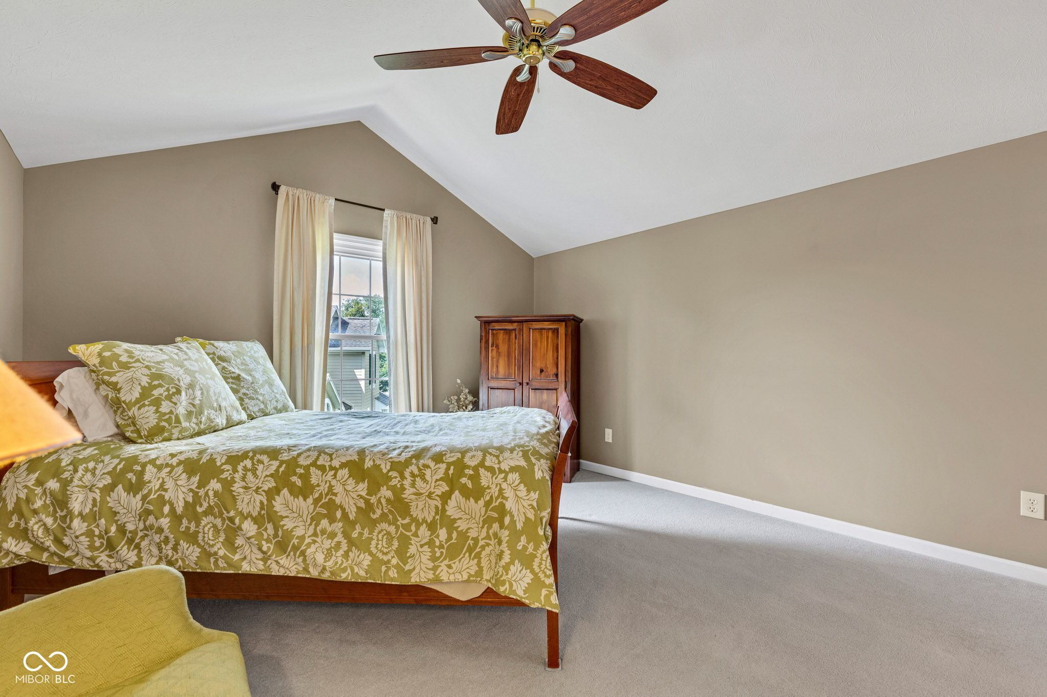 5809 Spruce Knoll Court