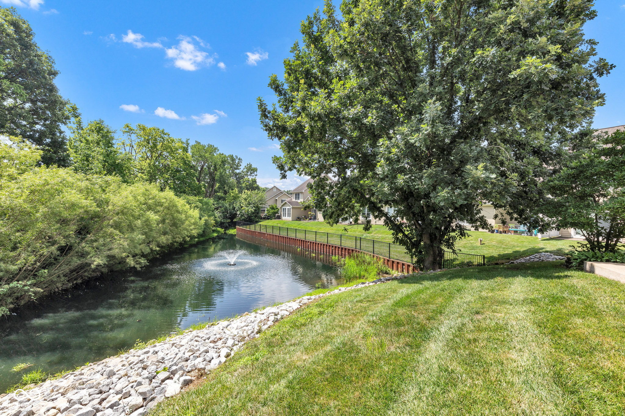 5809 Spruce Knoll Court