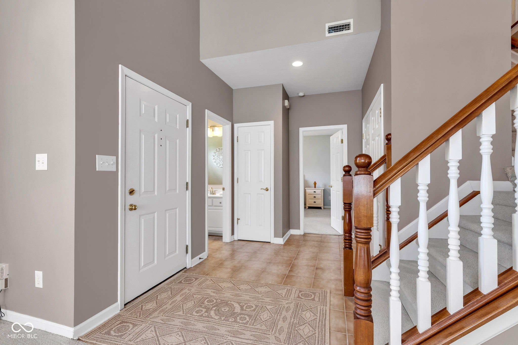 5809 Spruce Knoll Court