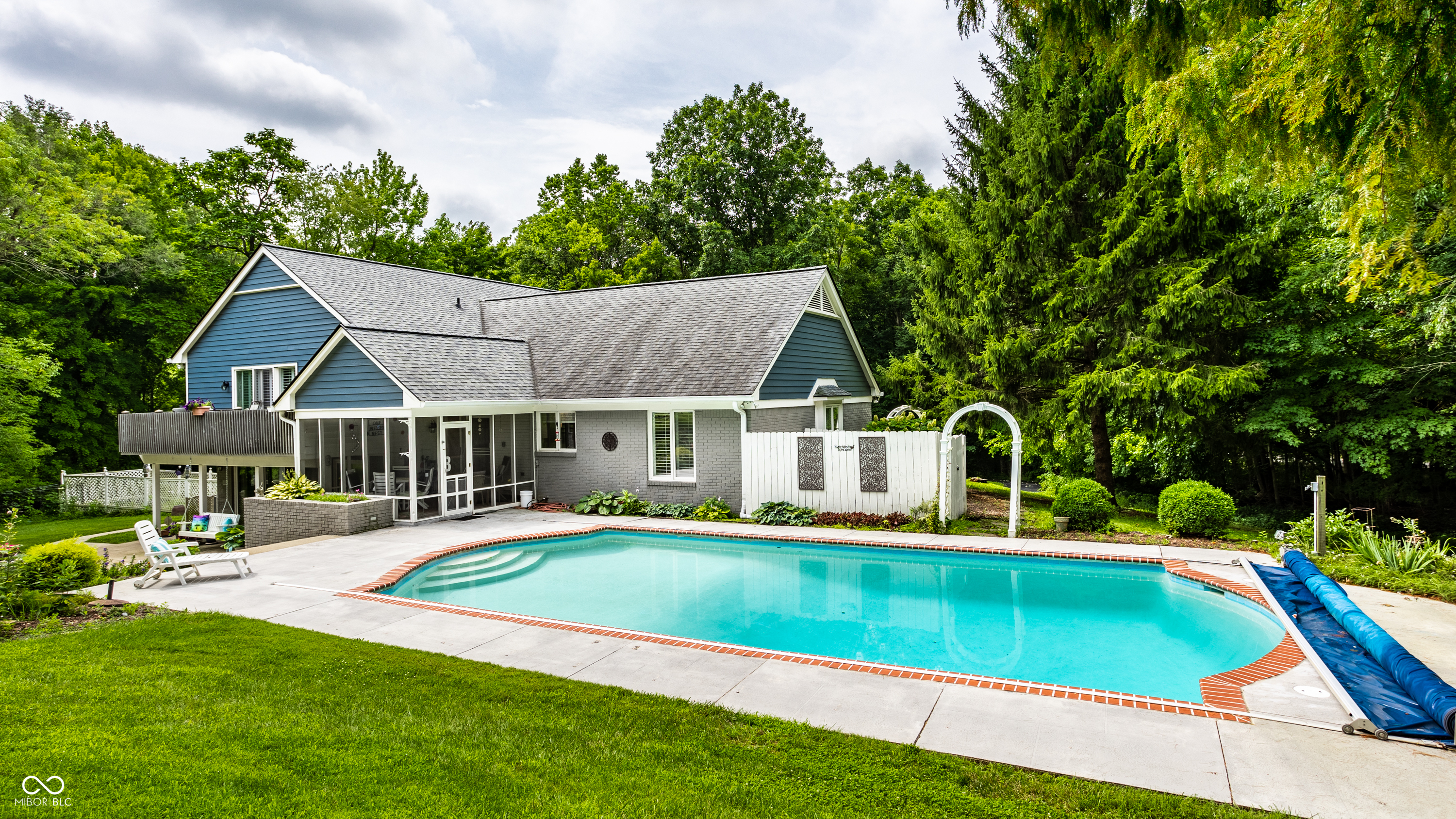 7100 W 96th Street
