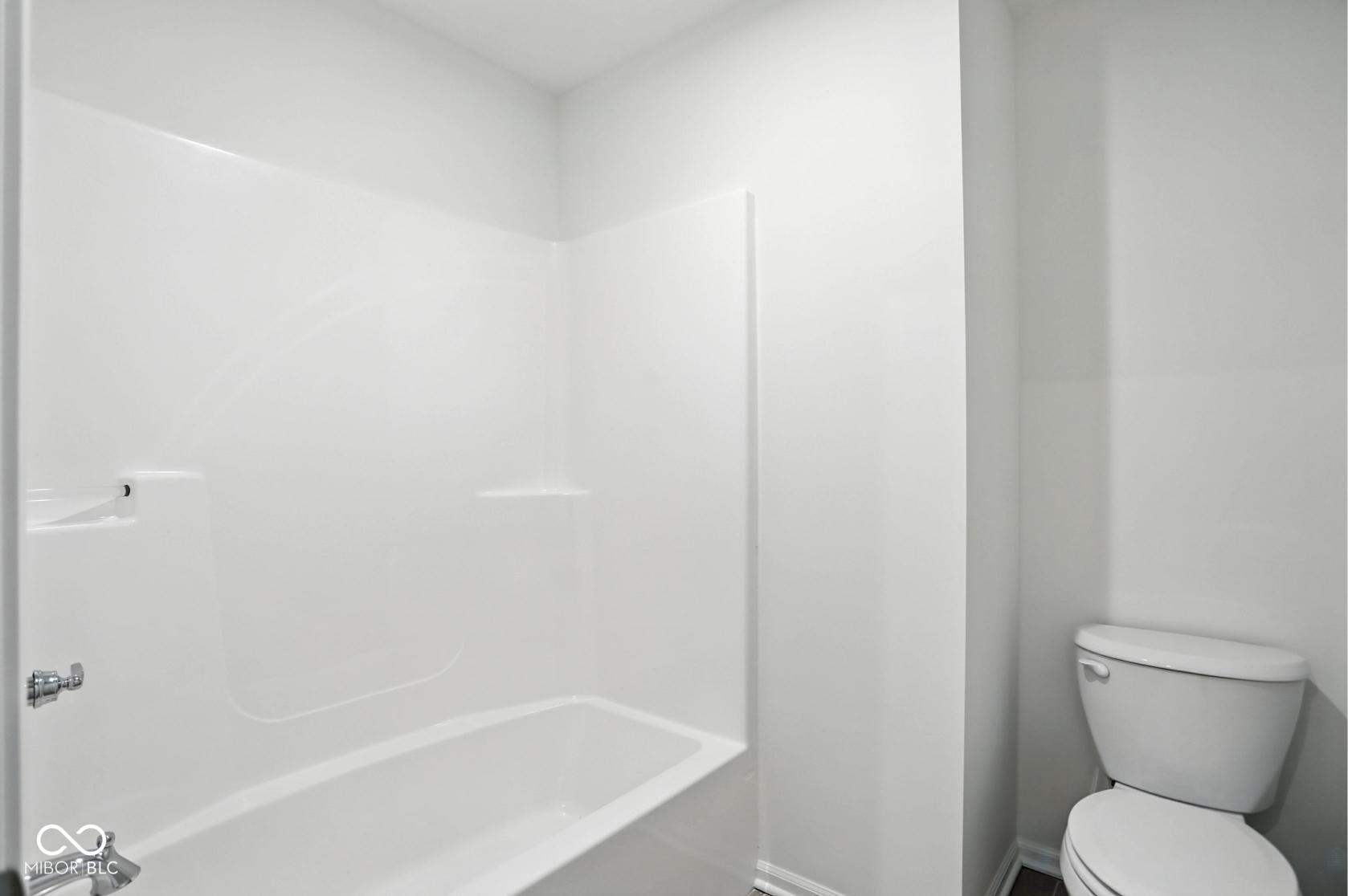 5761 Greenbrier Court