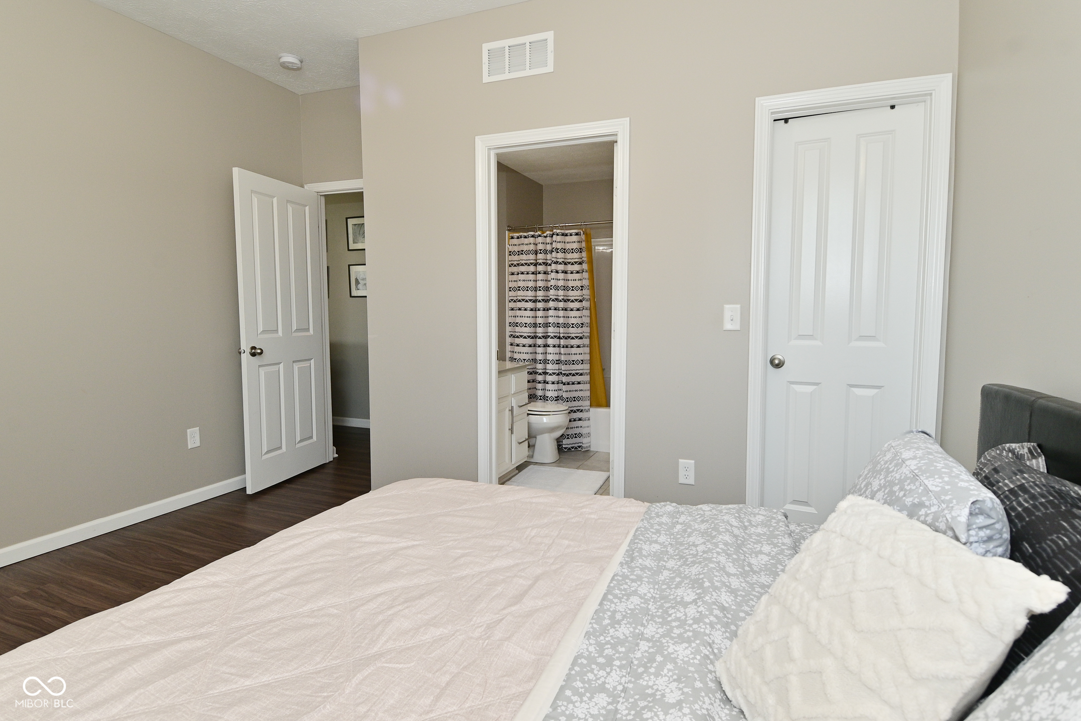 16492 Wilsons Farm Drive