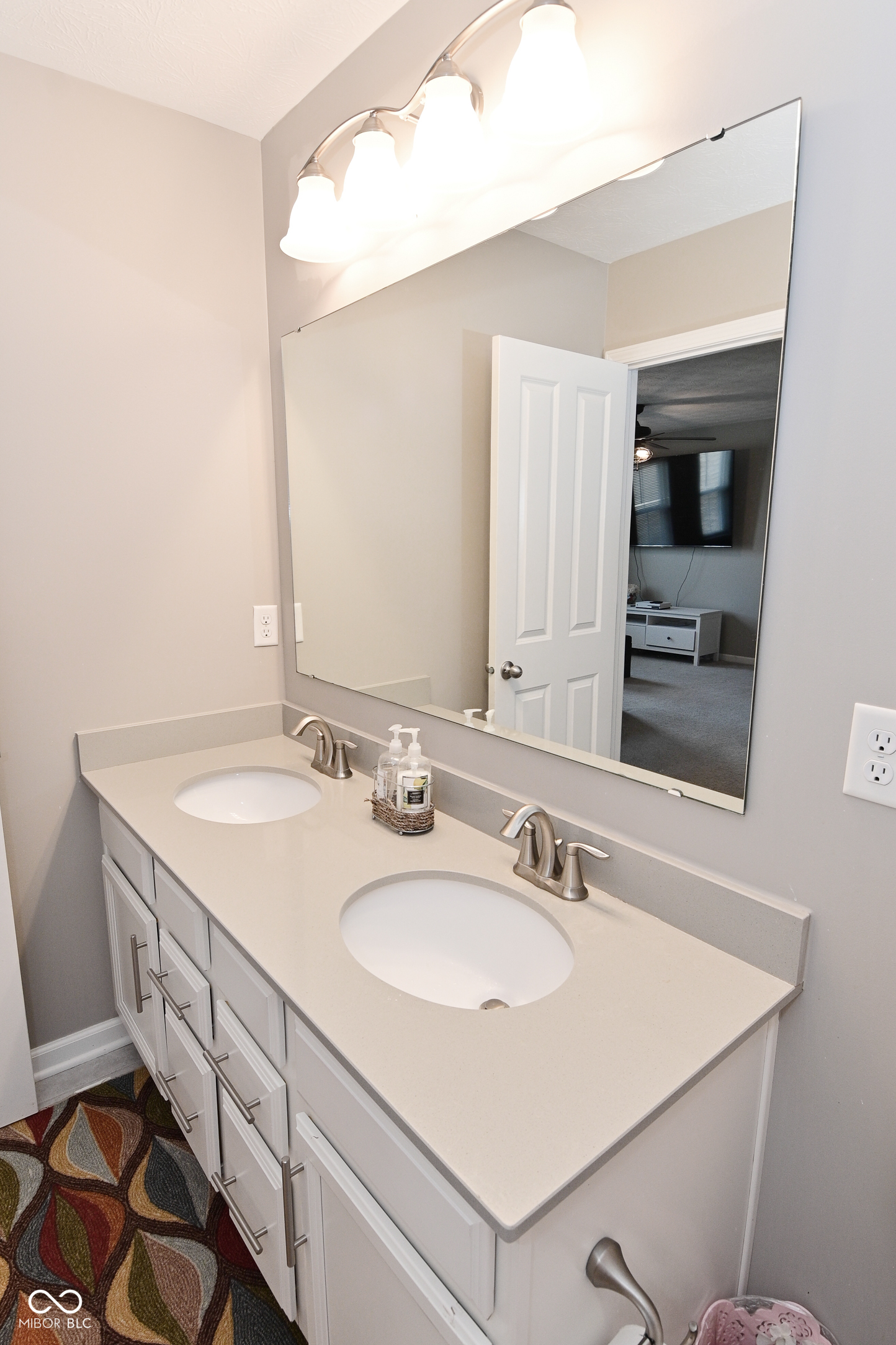 16492 Wilsons Farm Drive