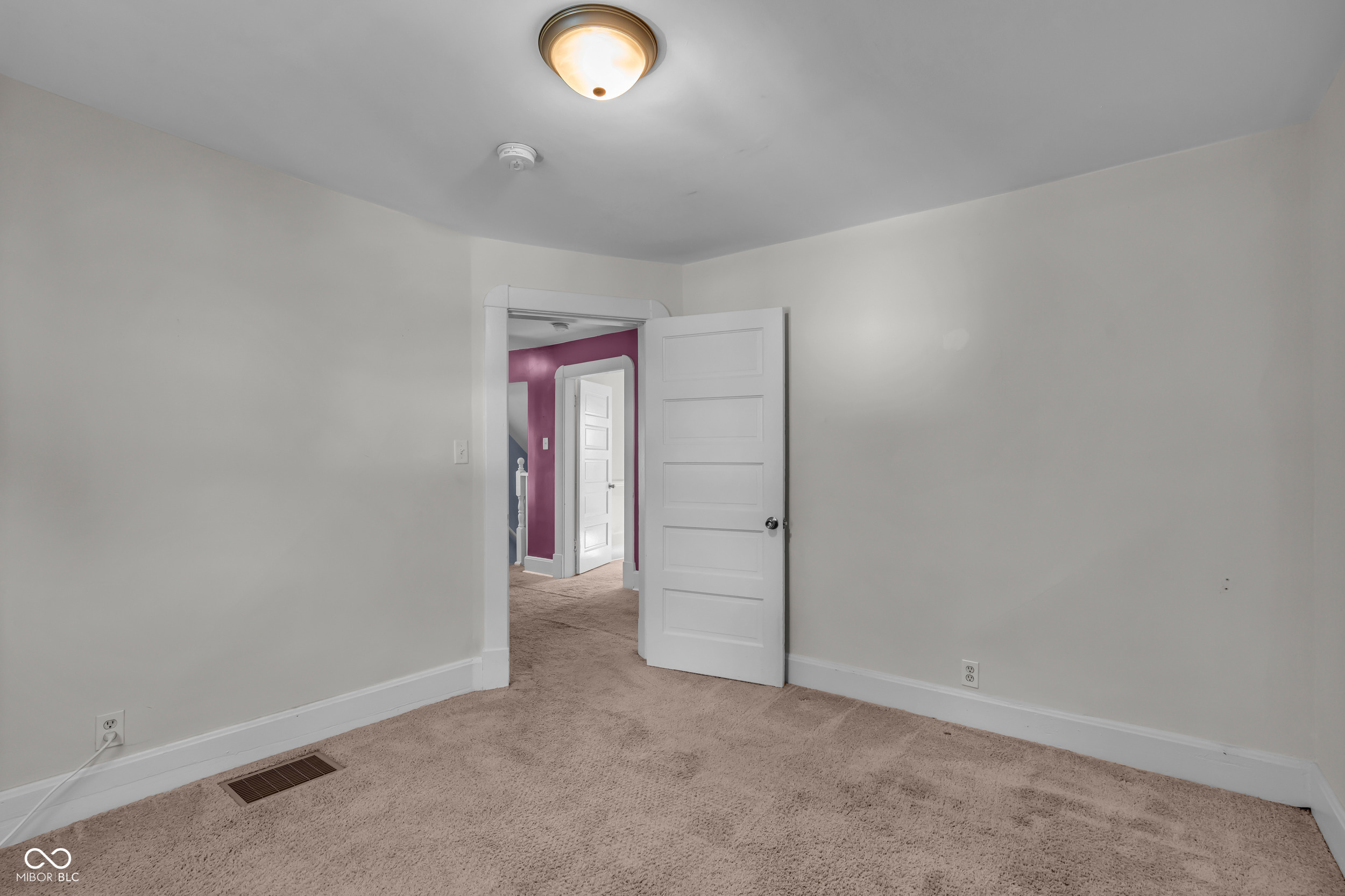 1232 N Oakland Avenue