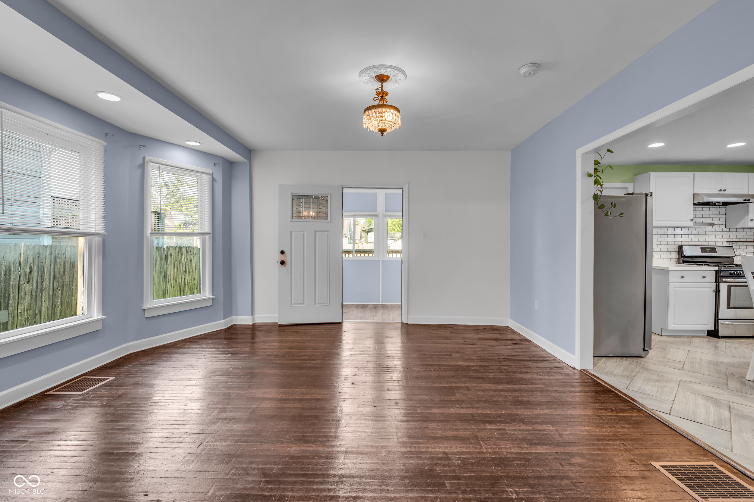 1232 N Oakland Avenue