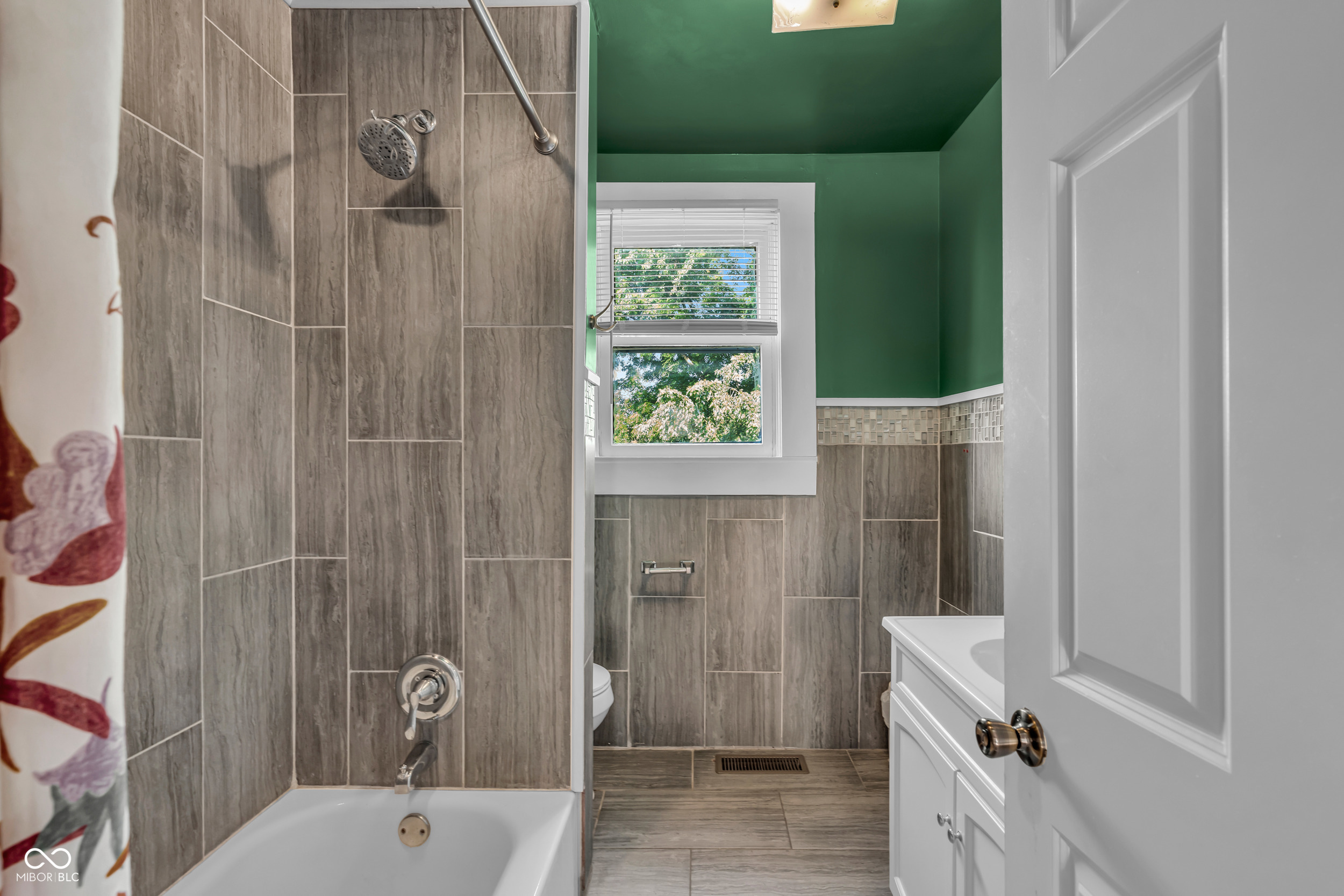 1232 N Oakland Avenue