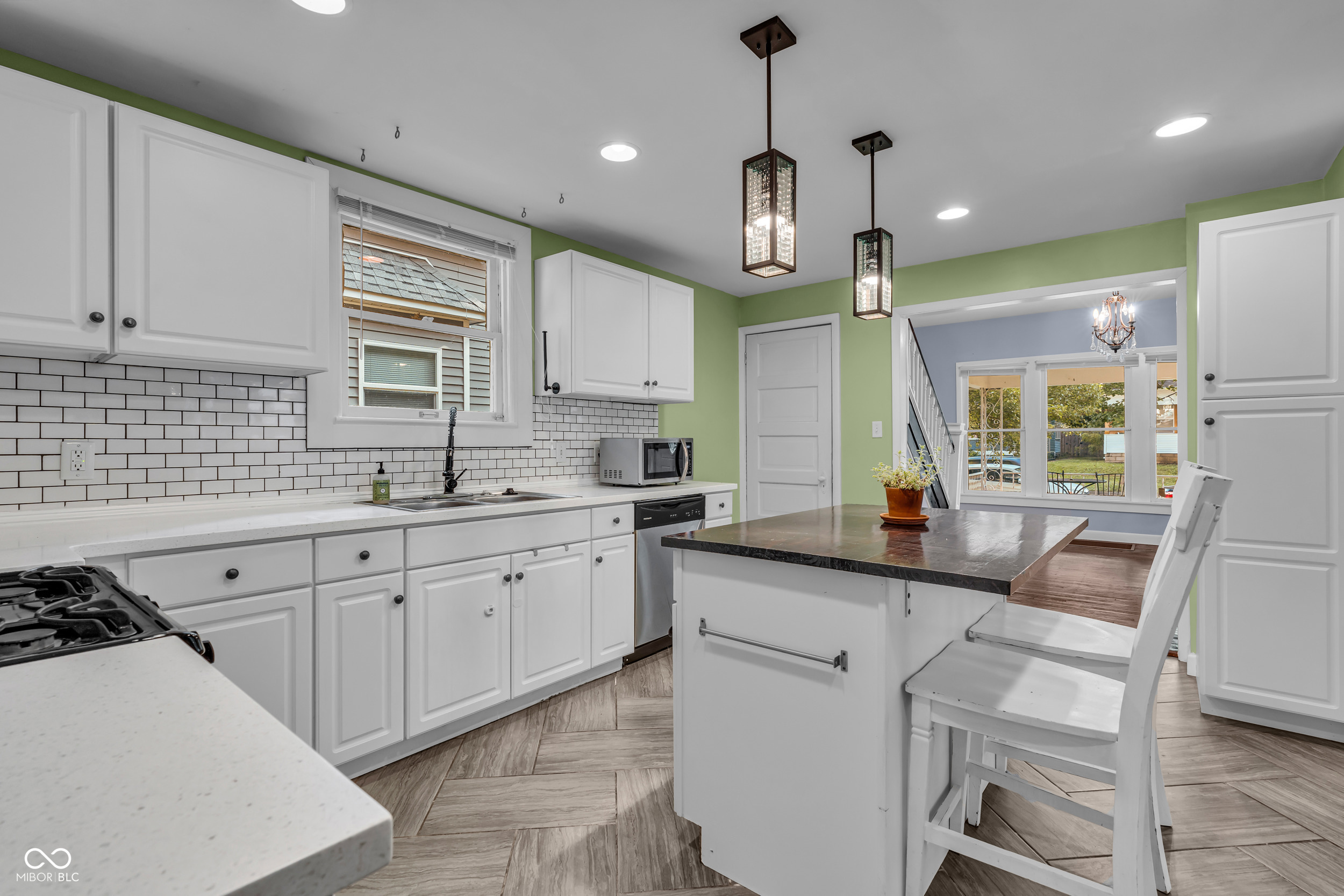 1232 N Oakland Avenue