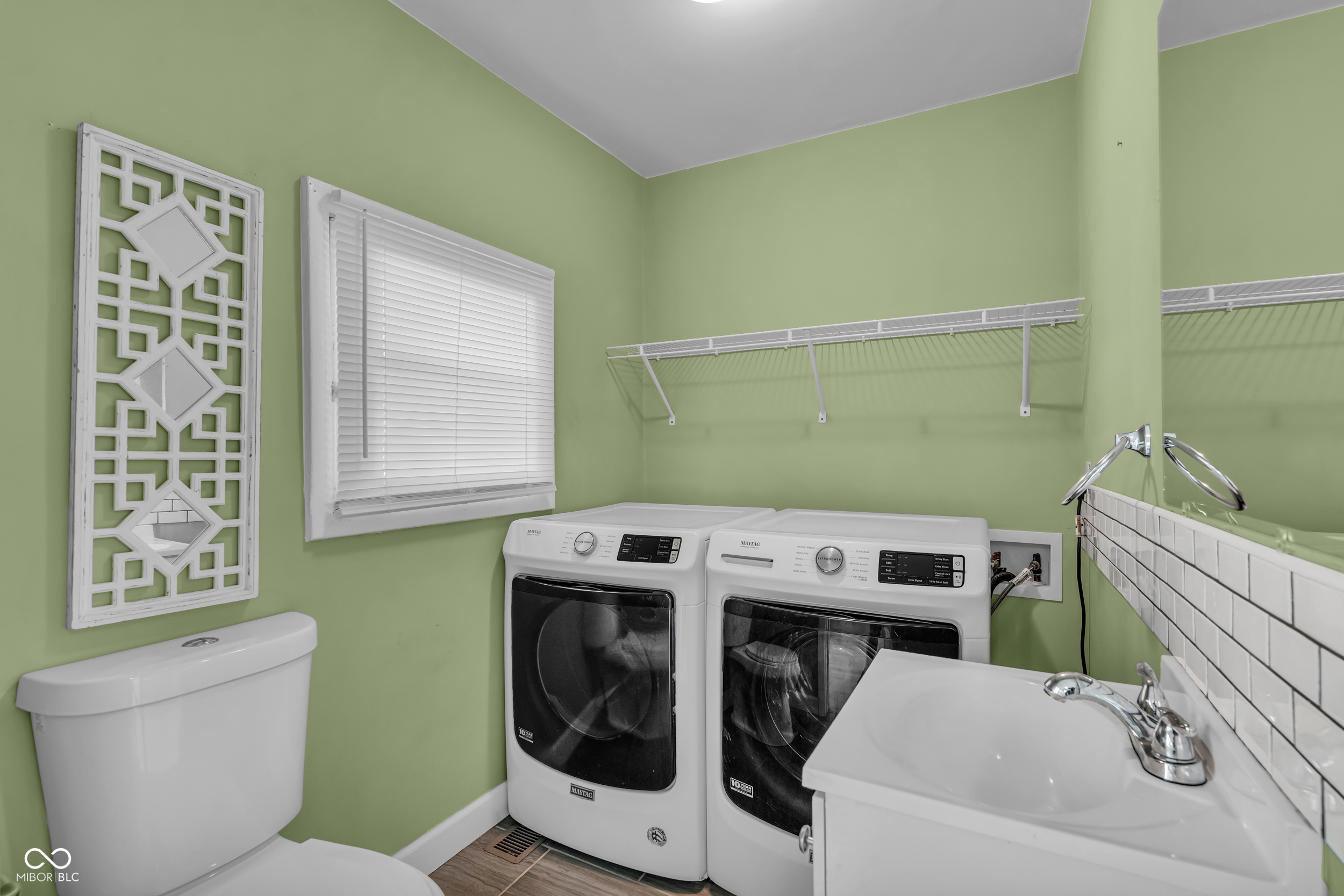 1232 N Oakland Avenue