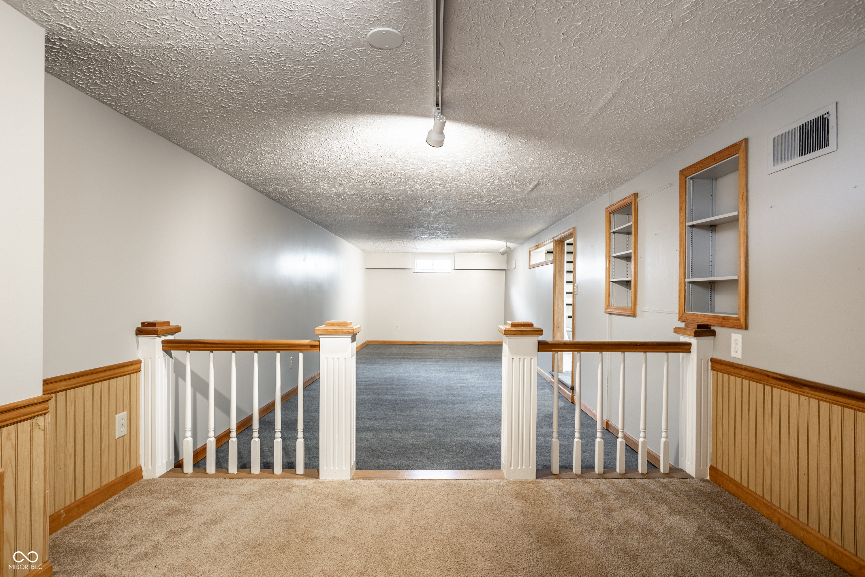 2201 E 65th Street