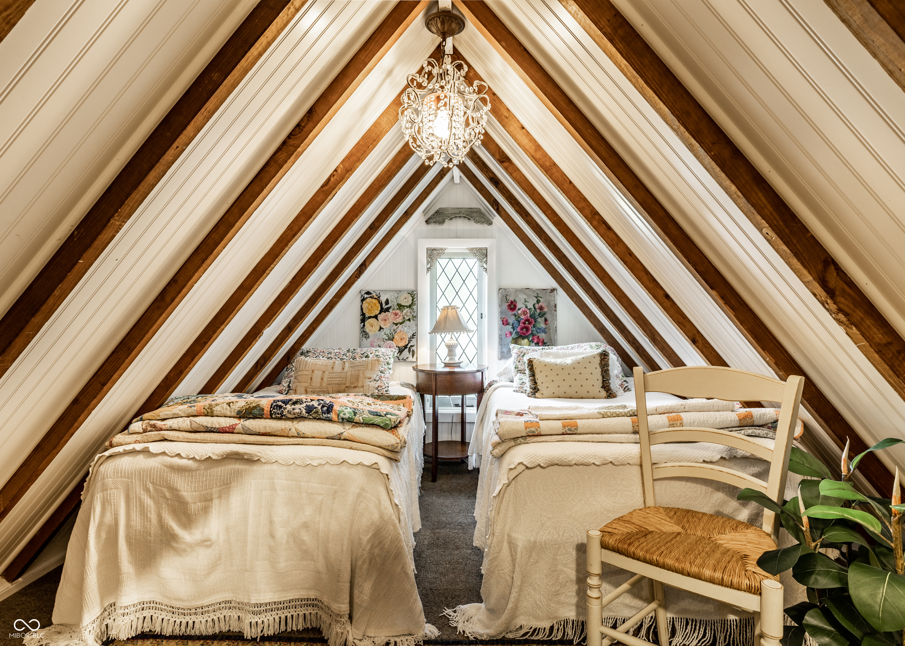 5433 N Delaware Street