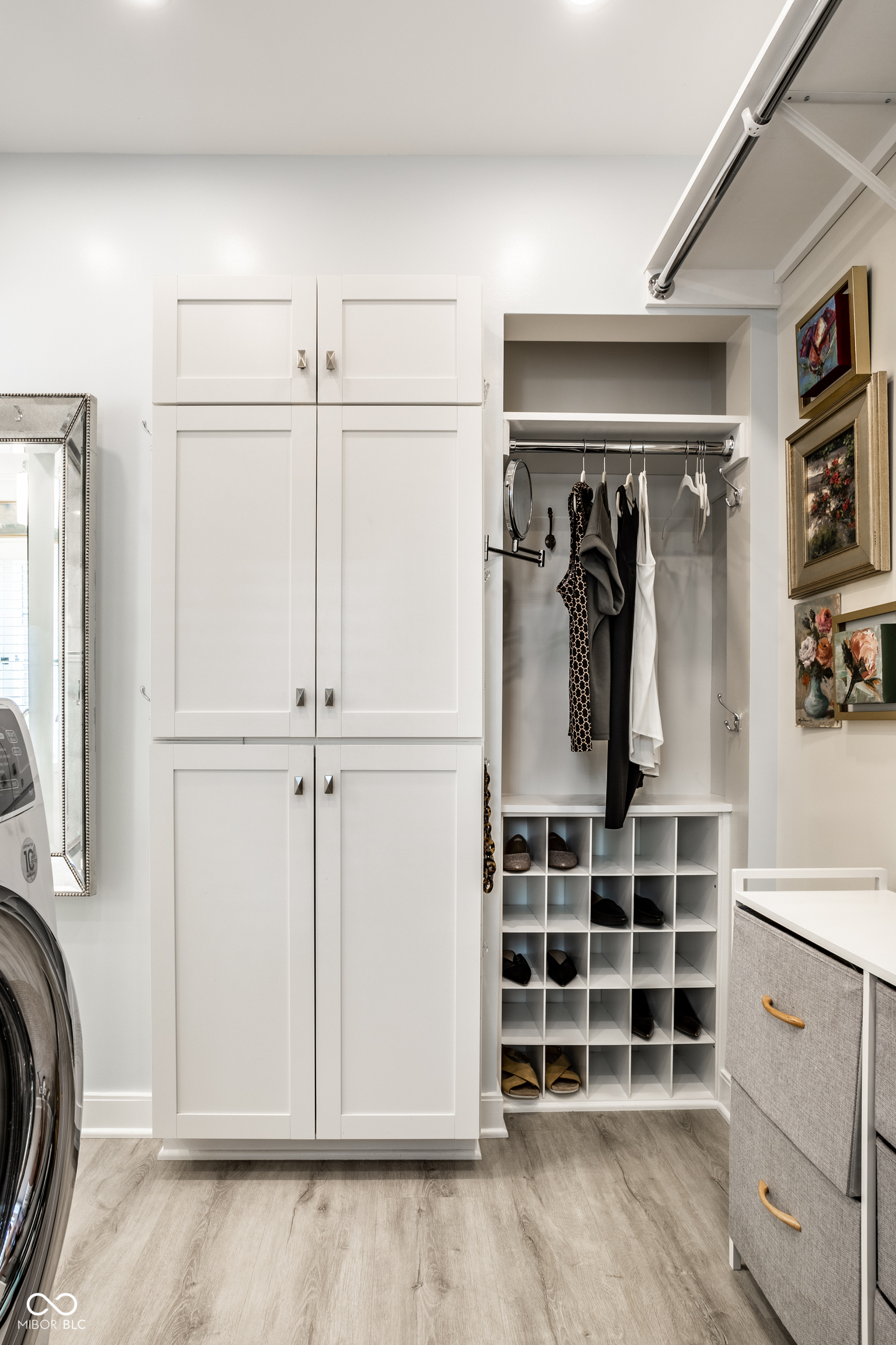 5433 N Delaware Street