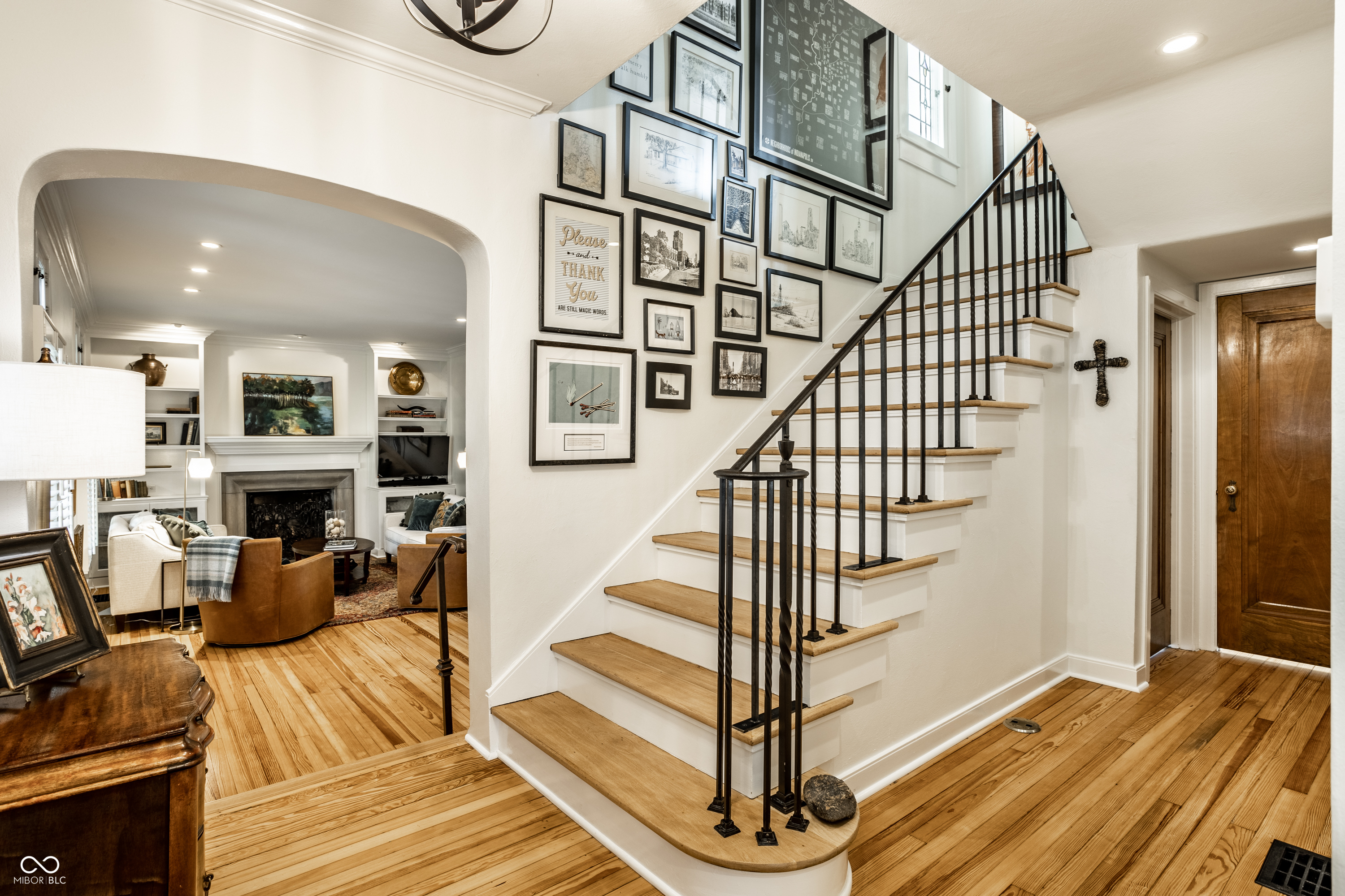 5433 N Delaware Street